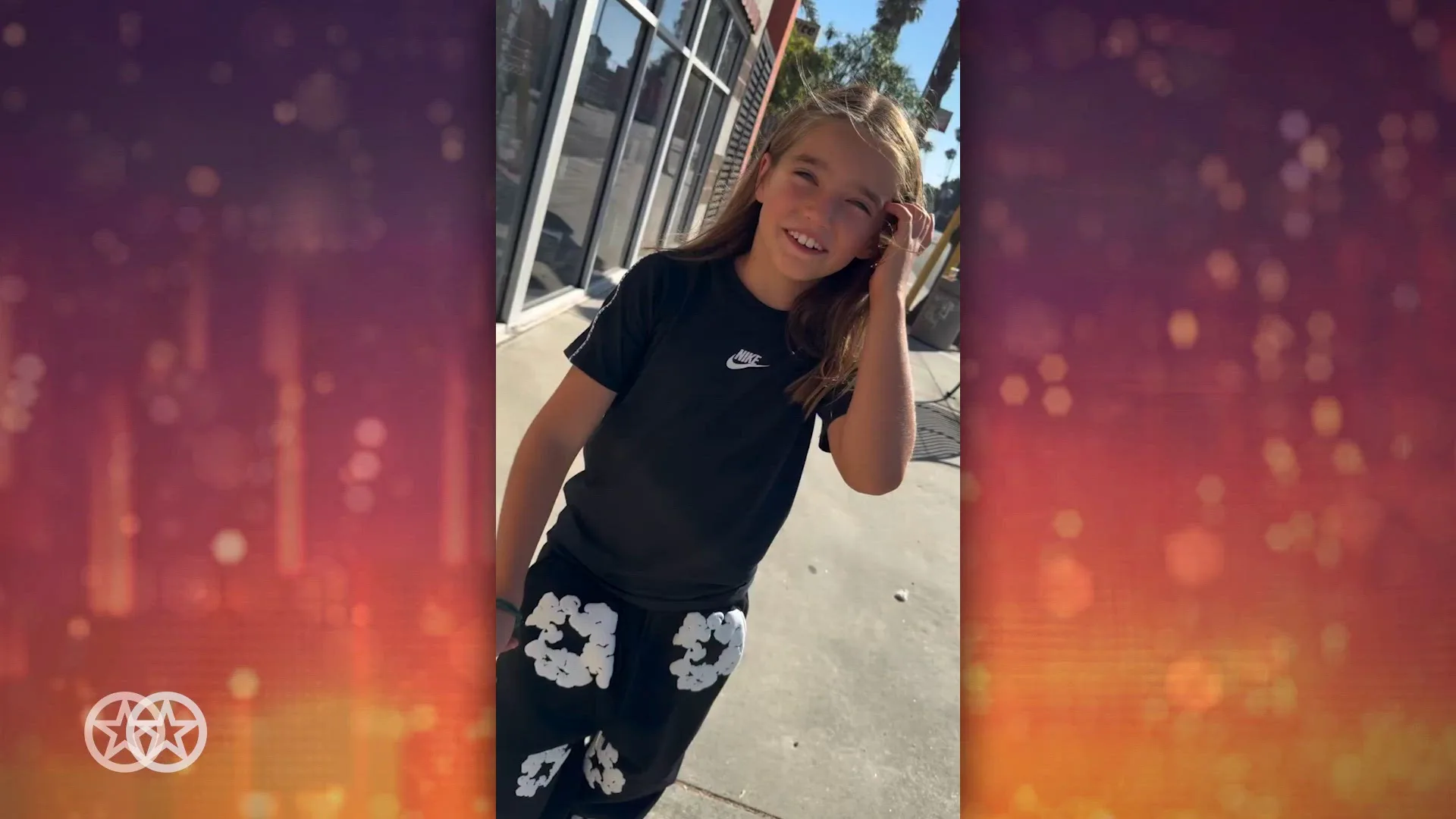 Xess Xava Cabau knipt lange lokken af