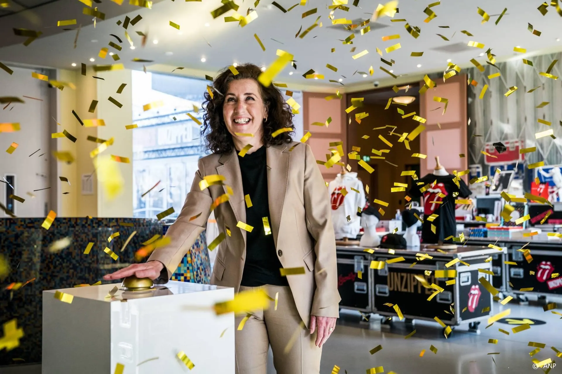 'Theaters gaan zo snel mogelijk weer open'