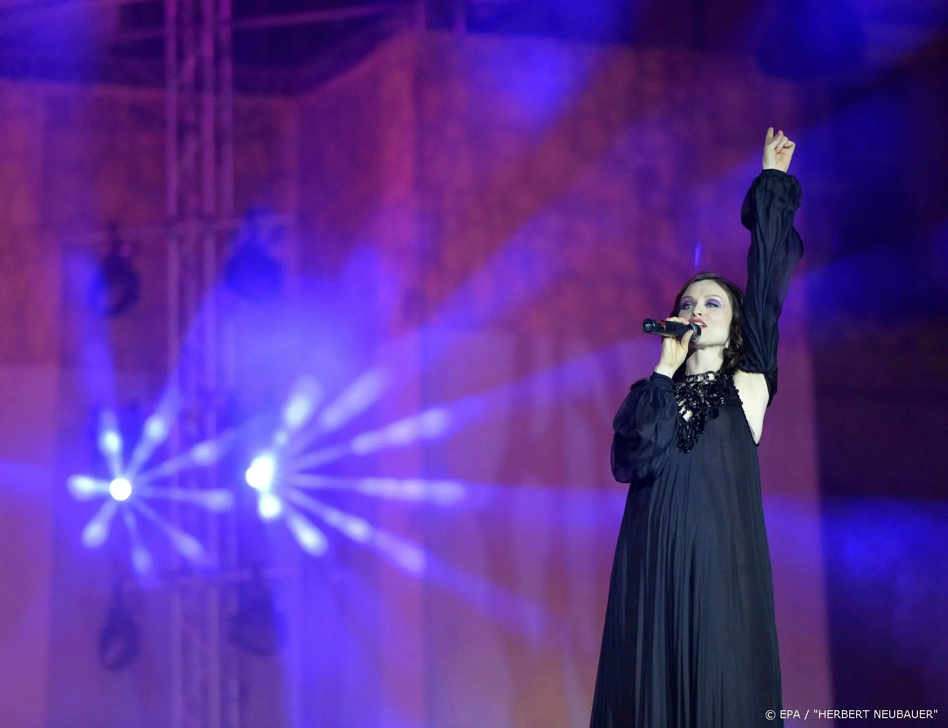 Sophie Ellis-Bextor is herstellende na fietsongeluk