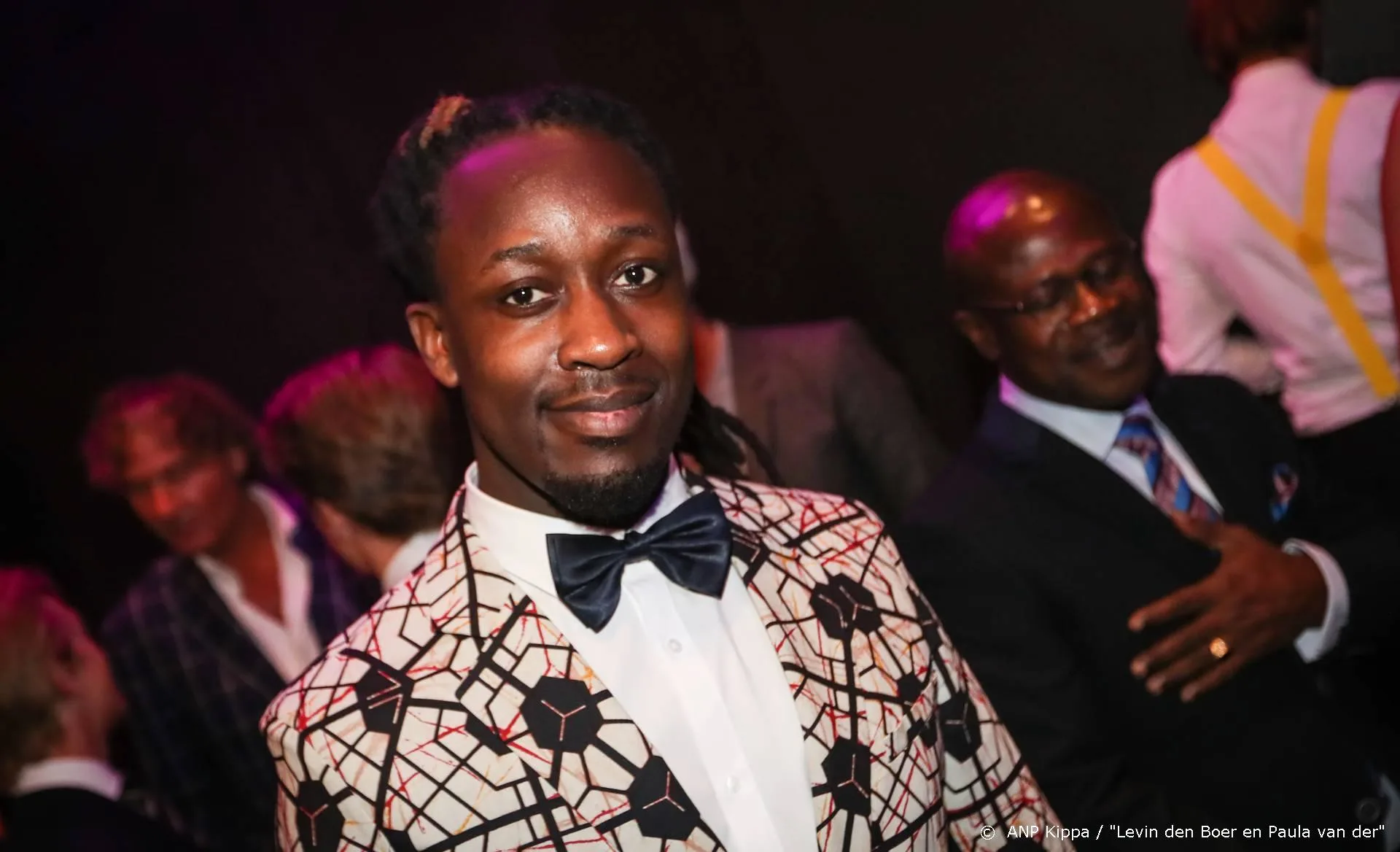 Akwasi overweegt aangifte te doen na bedreigingen