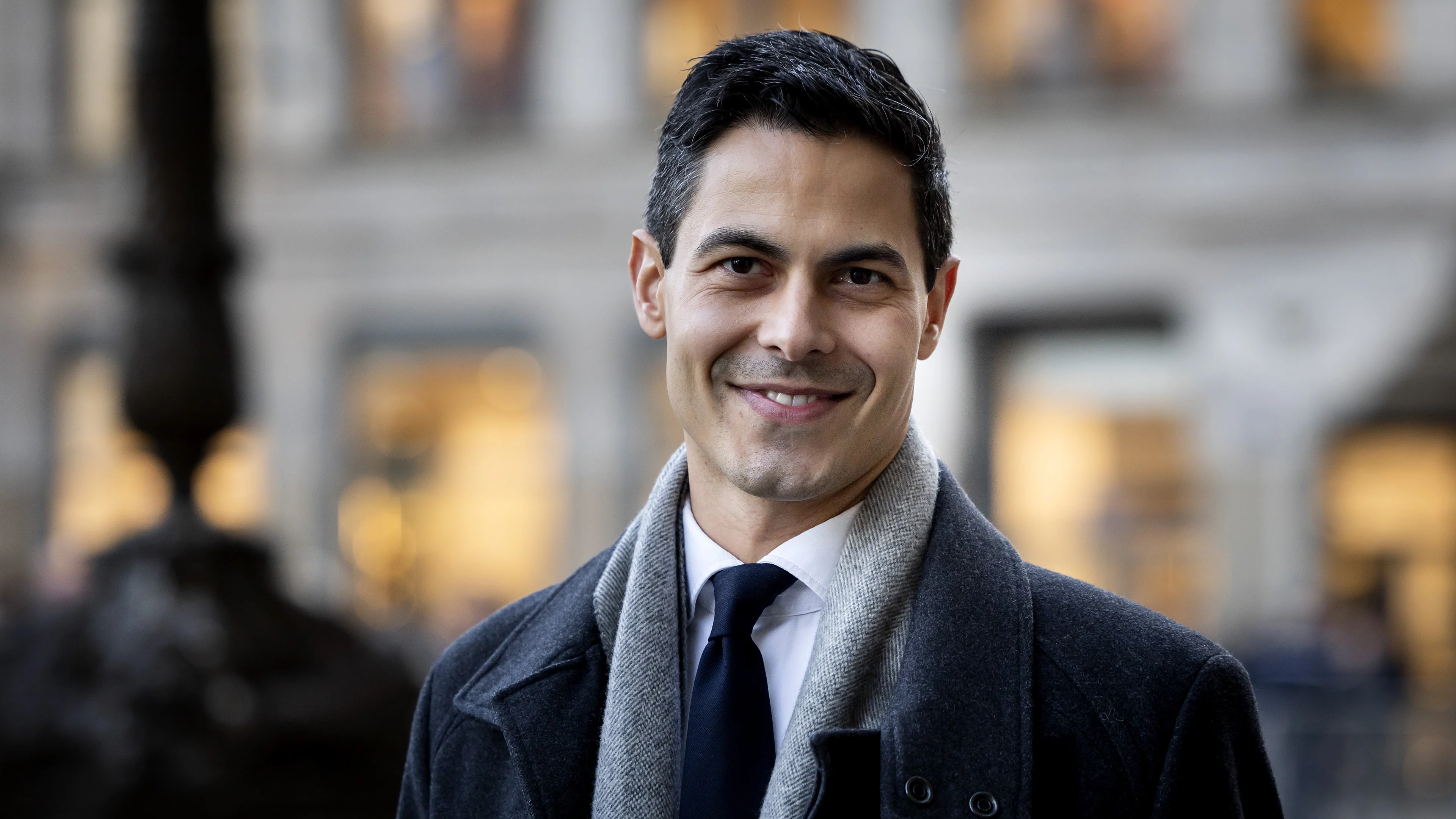 Rob Jetten neemt het op voor Douwe Bob