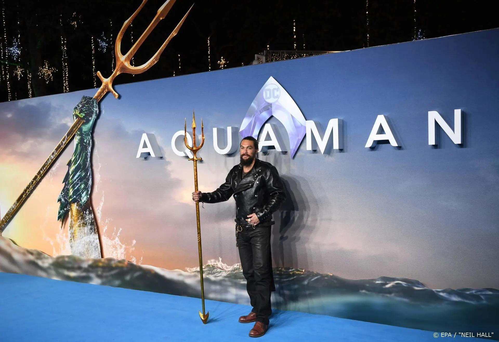 Aquaman, Batman, Catwoman en Jon Snow reiken Golden Globes uit