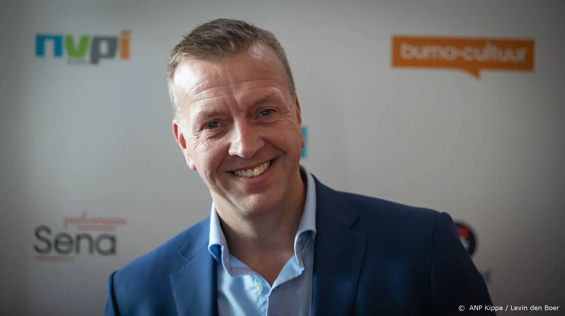 Jannes wint Buma NL Award Hollands