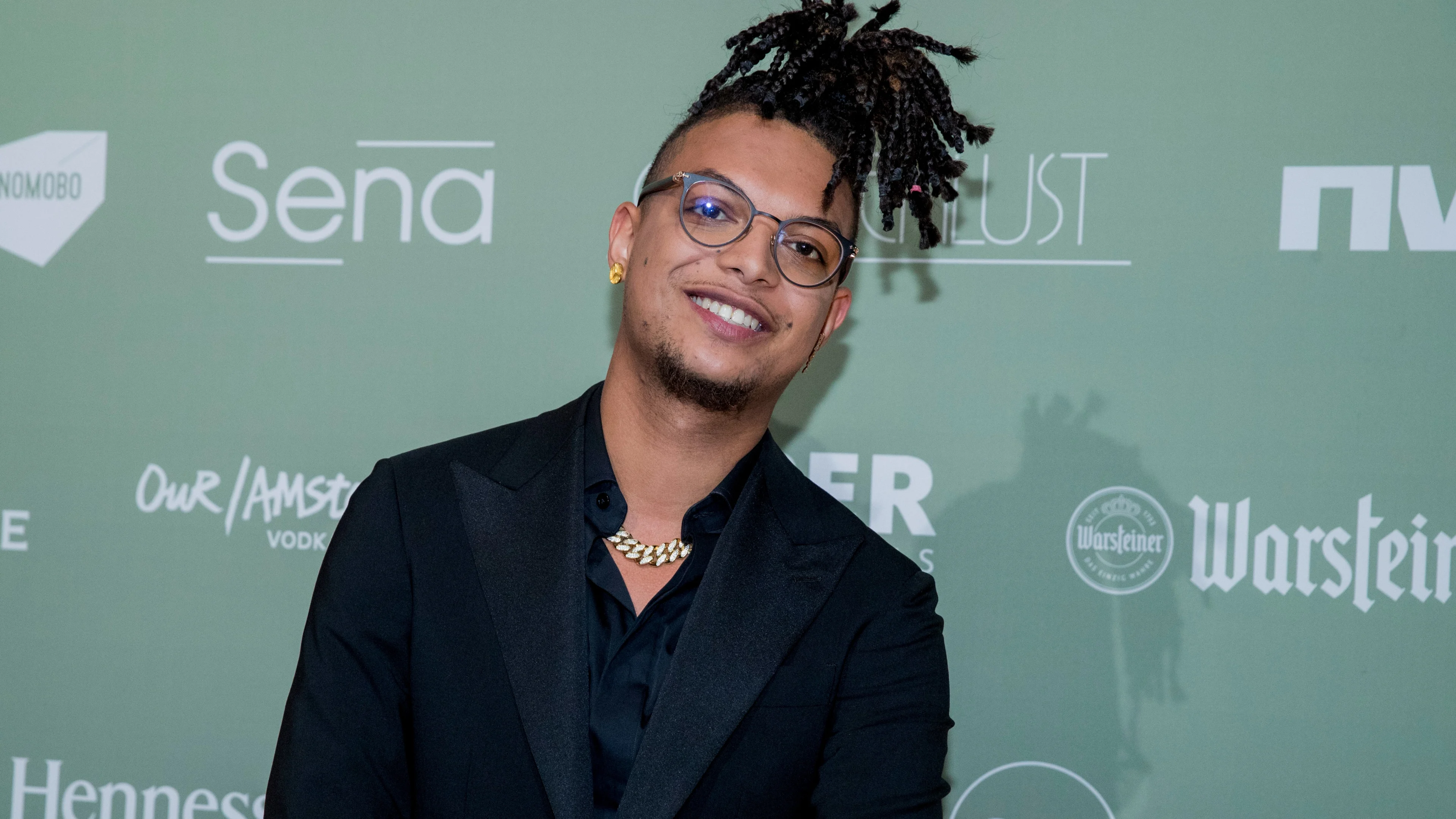 Feyenoord wil kersverse dochter Ronnie Flex als supporter