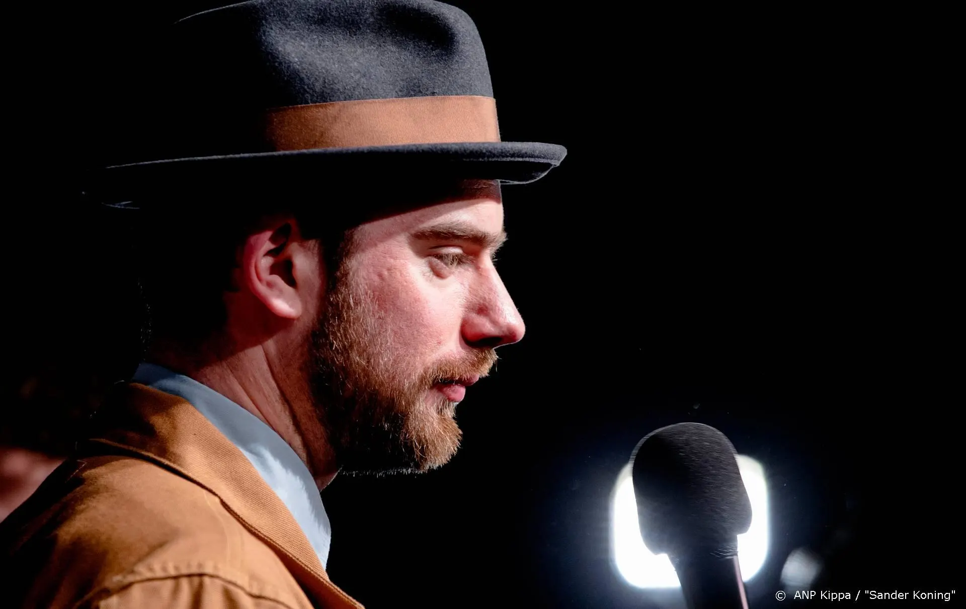 De Staat schuift show in Ahoy jaar op