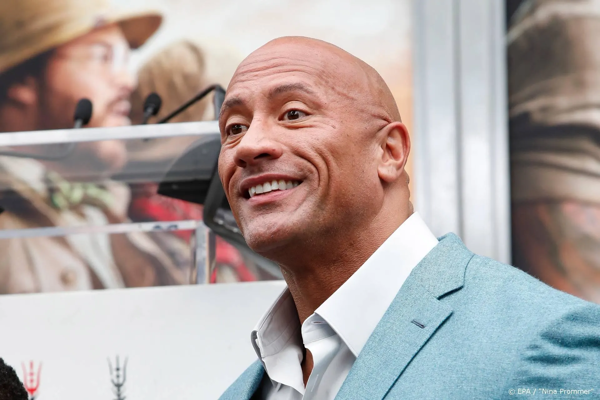Dwayne Johnson maakt tv-serie over zijn jeugd