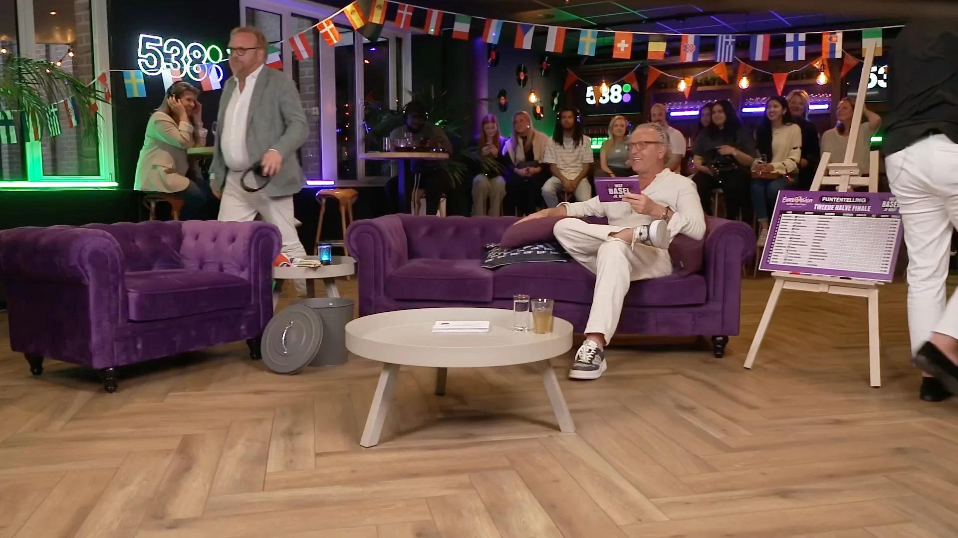 De tweede halve finale is net begonnen en Andy is er nu al klaar mee