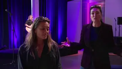 Lois Lane-zusjes houden 8 meter afstand