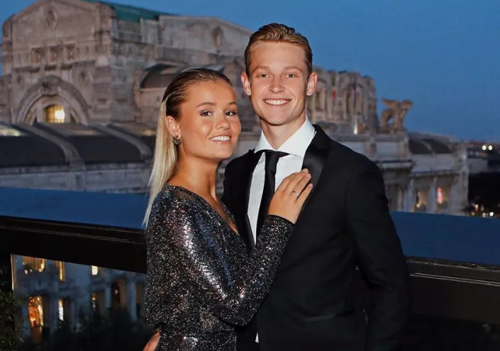 Frenkie de Jong vraagt vriendin ten huwelijk