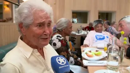 Gordon maakt tijd vrij voor de oudjes