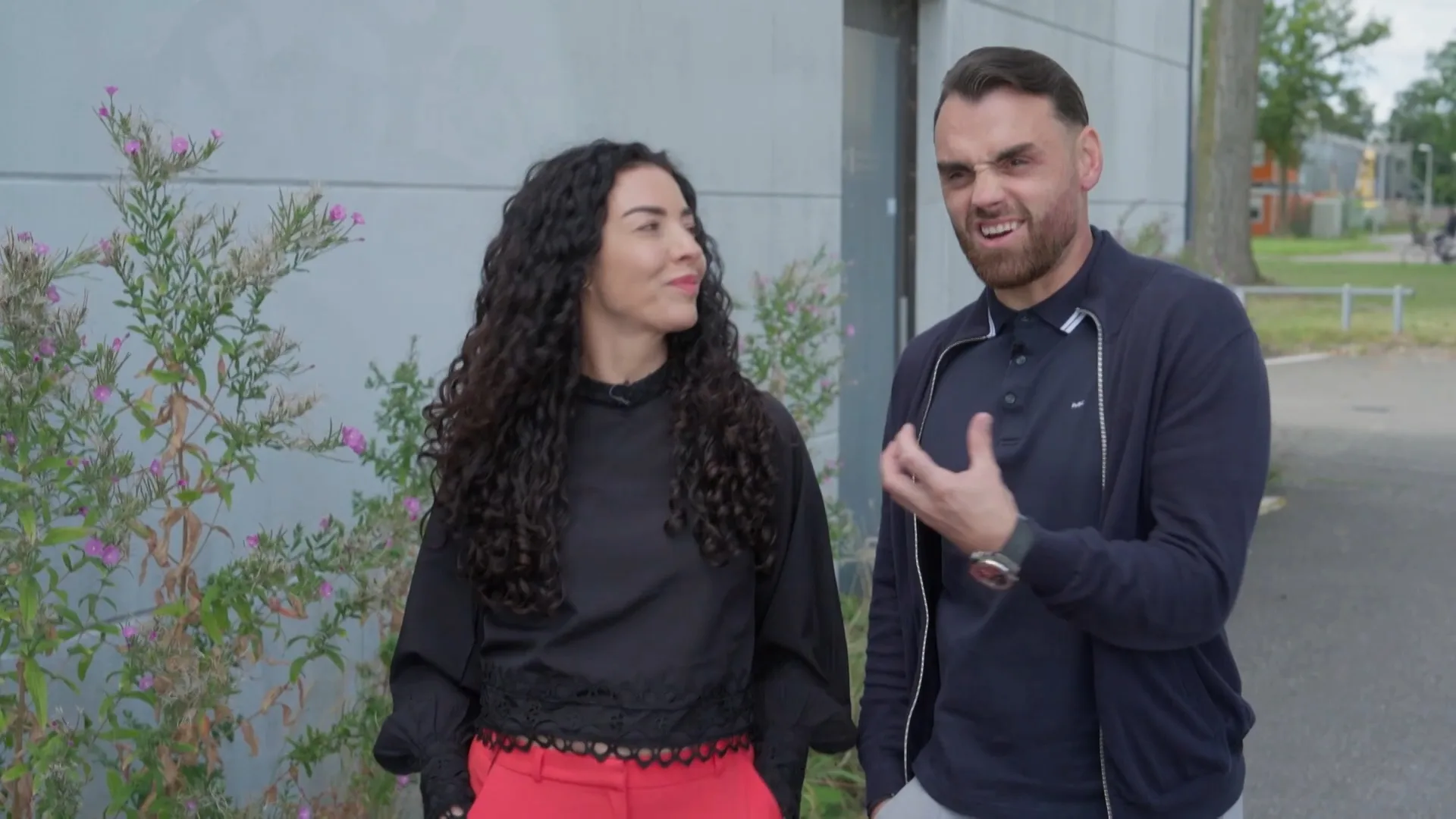 Neil en Patricia missen hun bakje koffie!