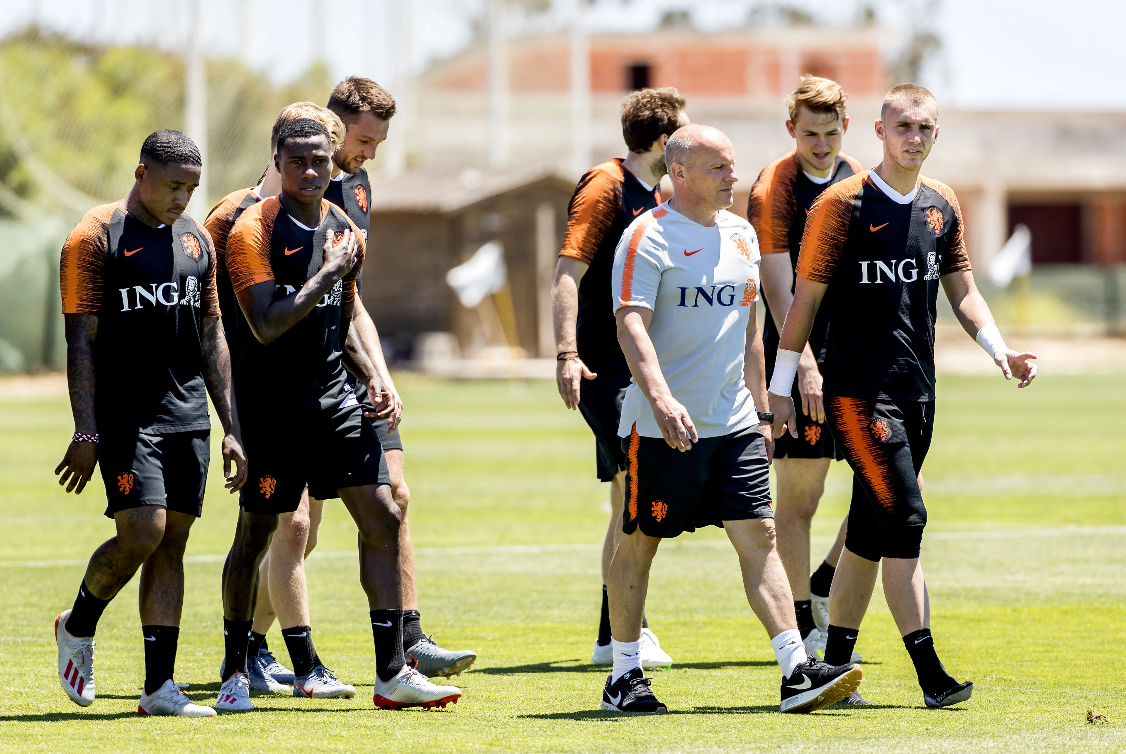 UEFA: EK voetbal verplaatst naar zomer 2021