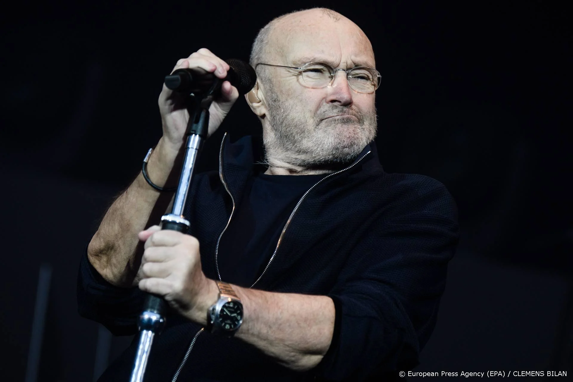 Genesis verplaatst reünietournee opnieuw