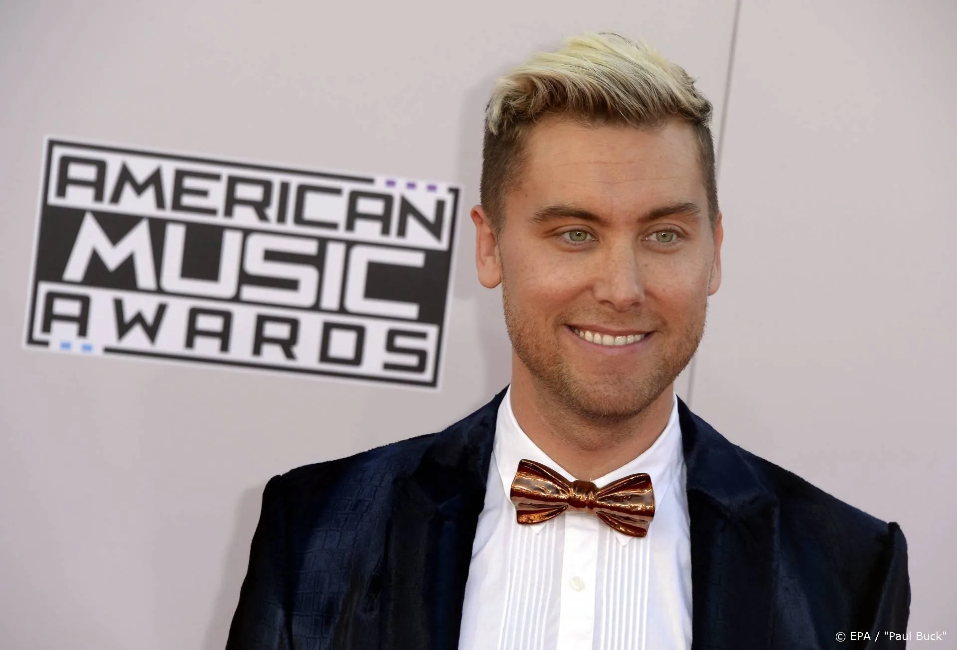 Lance Bass maakt comedy over *NSYNC