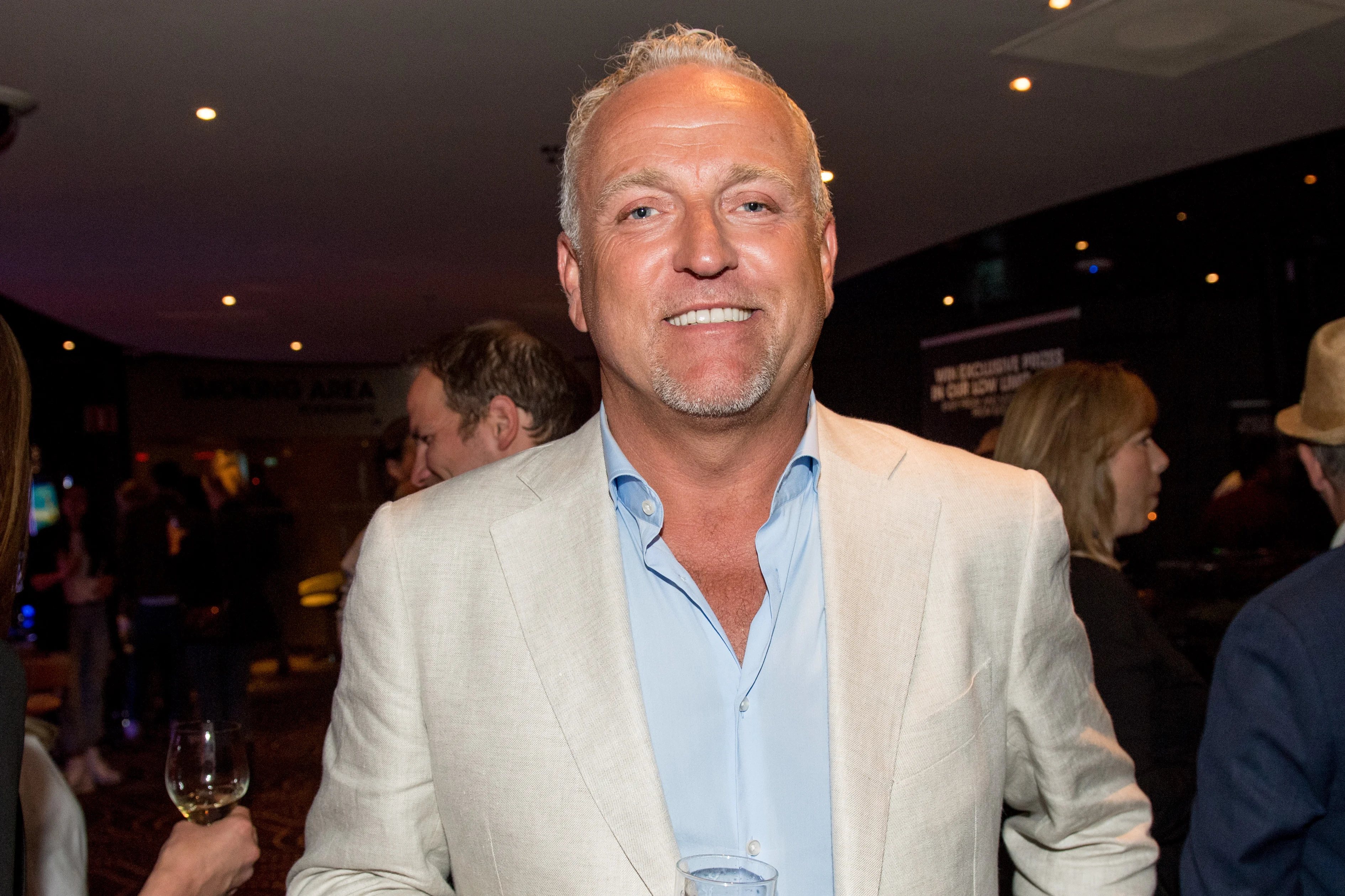 Gordon in huis beroofd en mishandeld