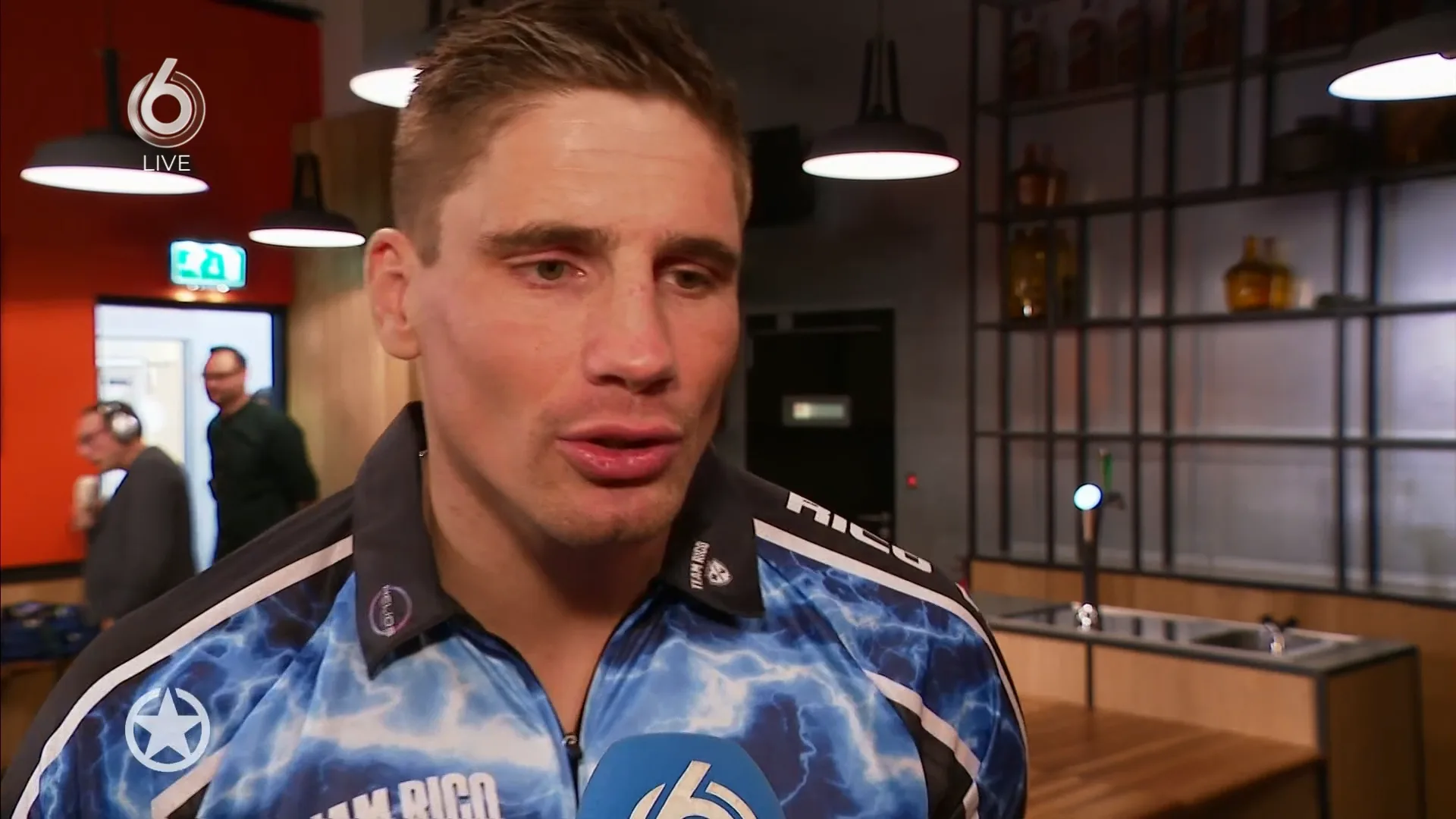 BN'ers massaal aanwezig bij dart-afscheid Barney