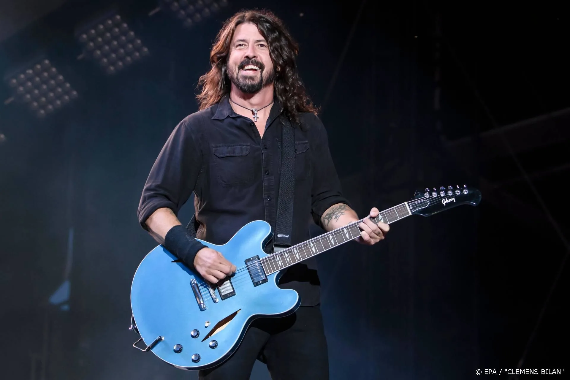 Dave Grohl vecht tegen tranen om BBC-actie