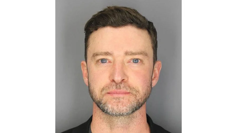 ZIEN: Mugshot Justin Timberlake na arrestatie