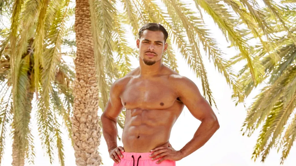 EOTB-Joey gespot met Love Island-winnares: 'Meen je niet'  