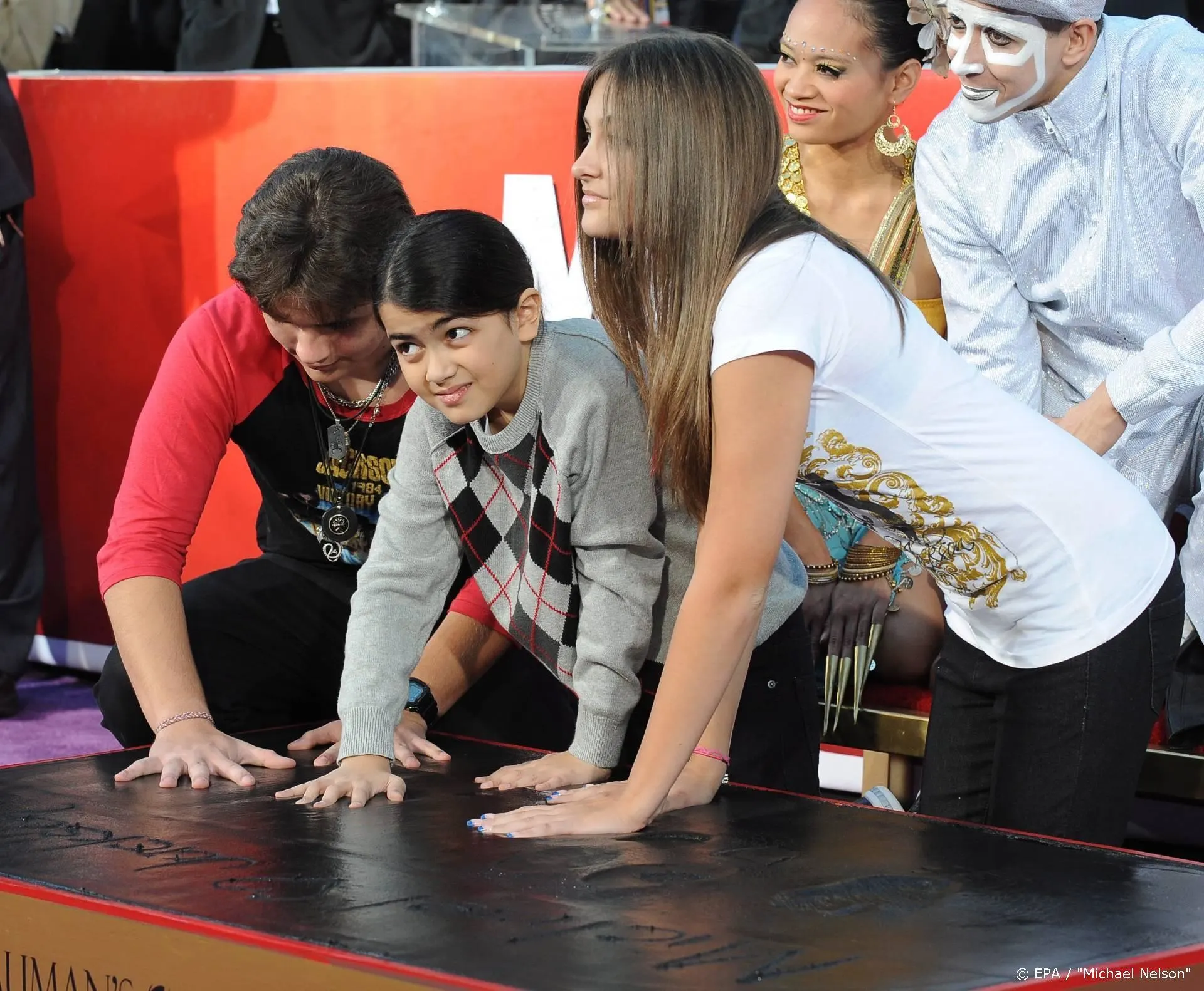 Zoon (18) Michael Jackson koopt miljoenenvilla