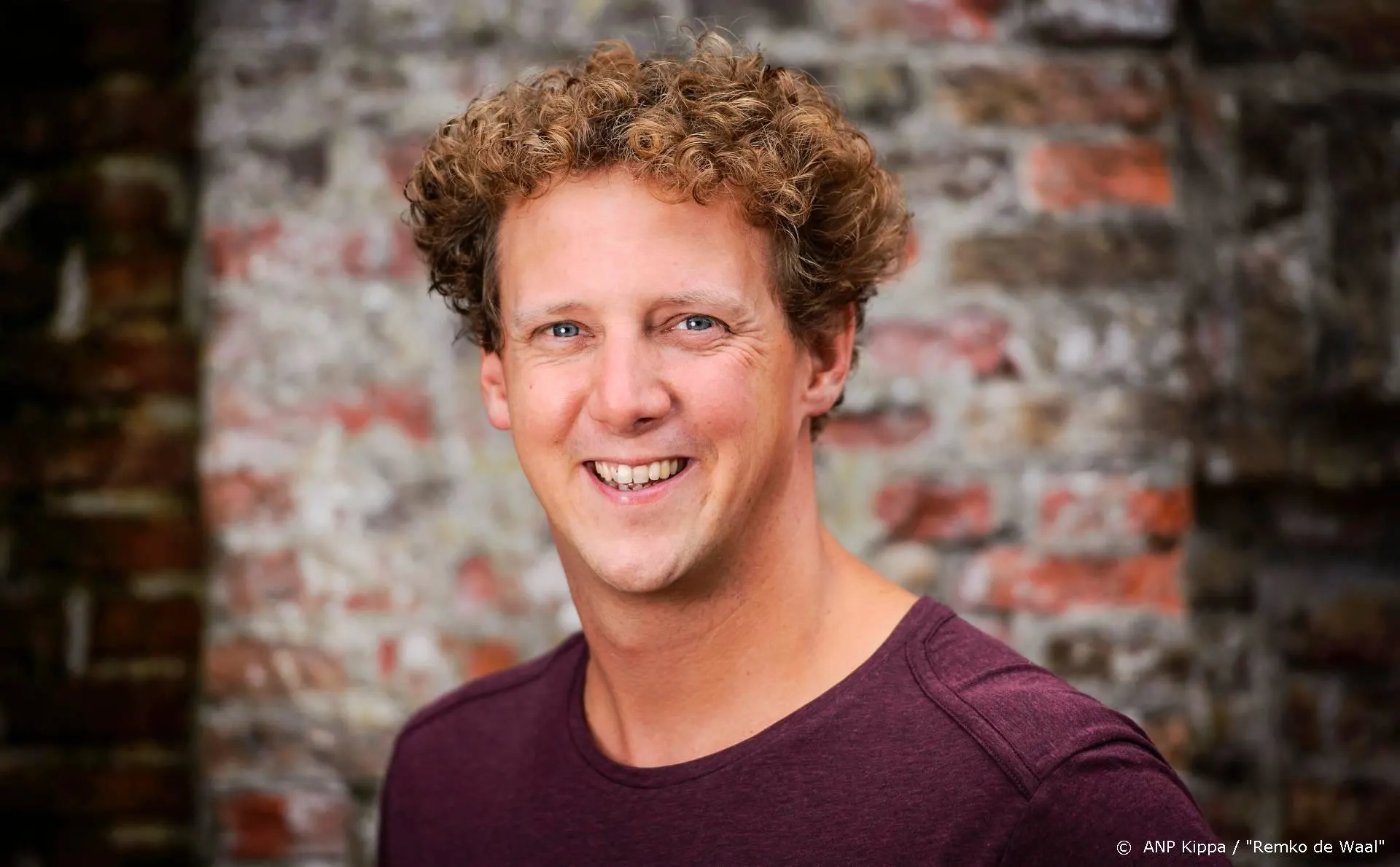 Schreeuwende jongeren houden Jochem Myjer uit slaap