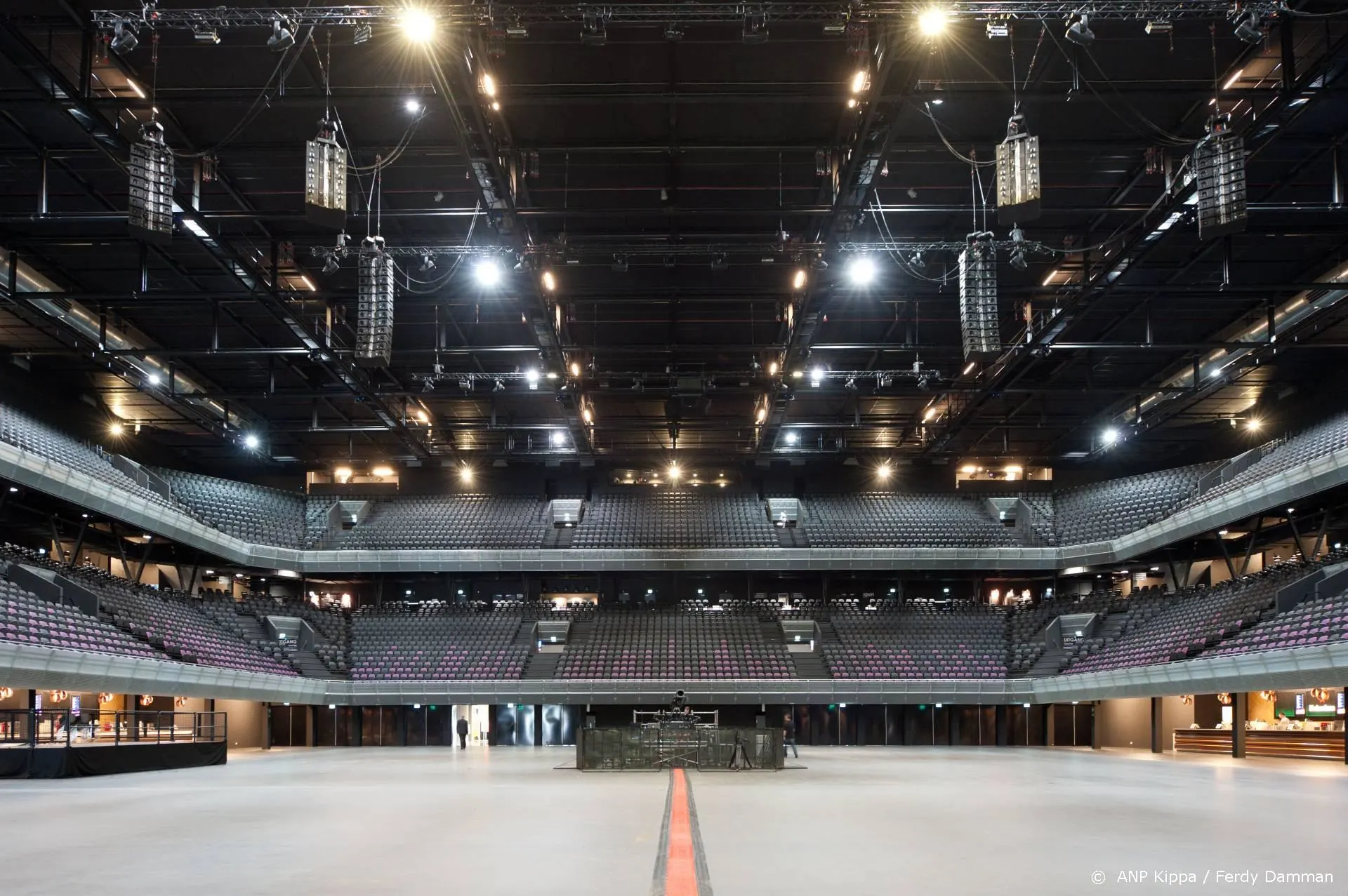 Toch streep door proefevenementen met honderden bezoekers