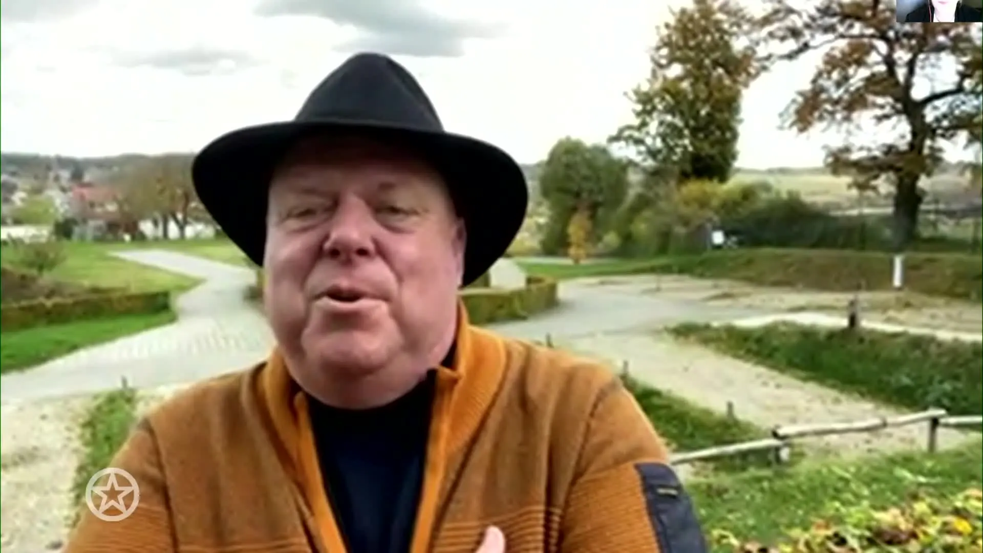 Peter is bloednerveus voor boeklancering