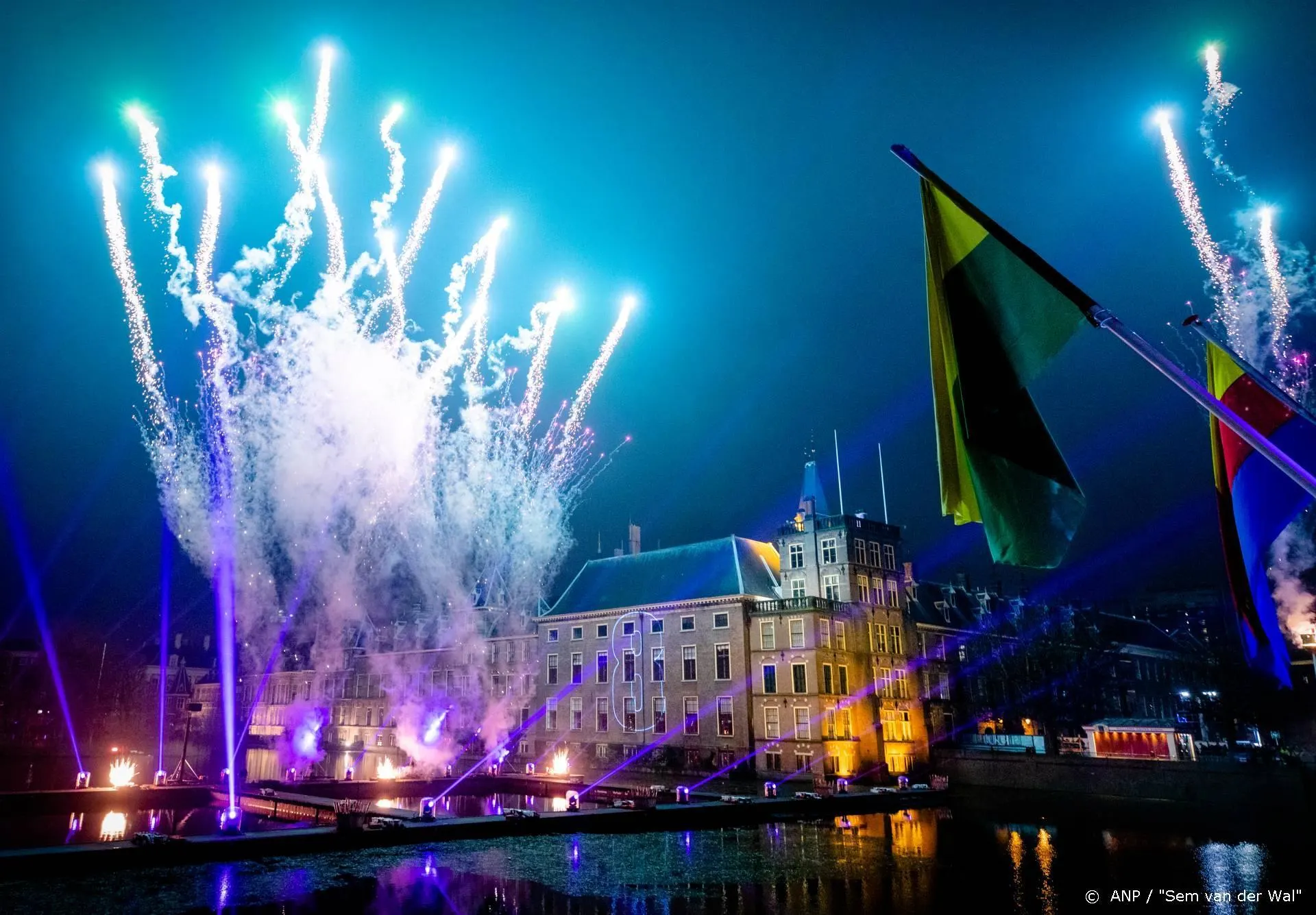 2,4 miljoen Nederlanders tellen met NPO 1 af naar 2020