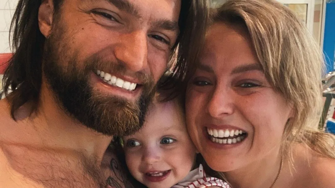 Gezinsuitbreiding voor Utopia-koppel Romy en Cemal