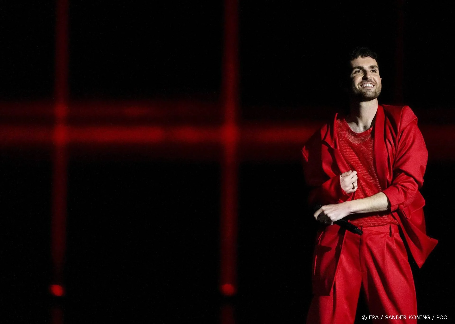 Zo ziet het optreden van Duncan Laurence eruit tijdens finale songfestival