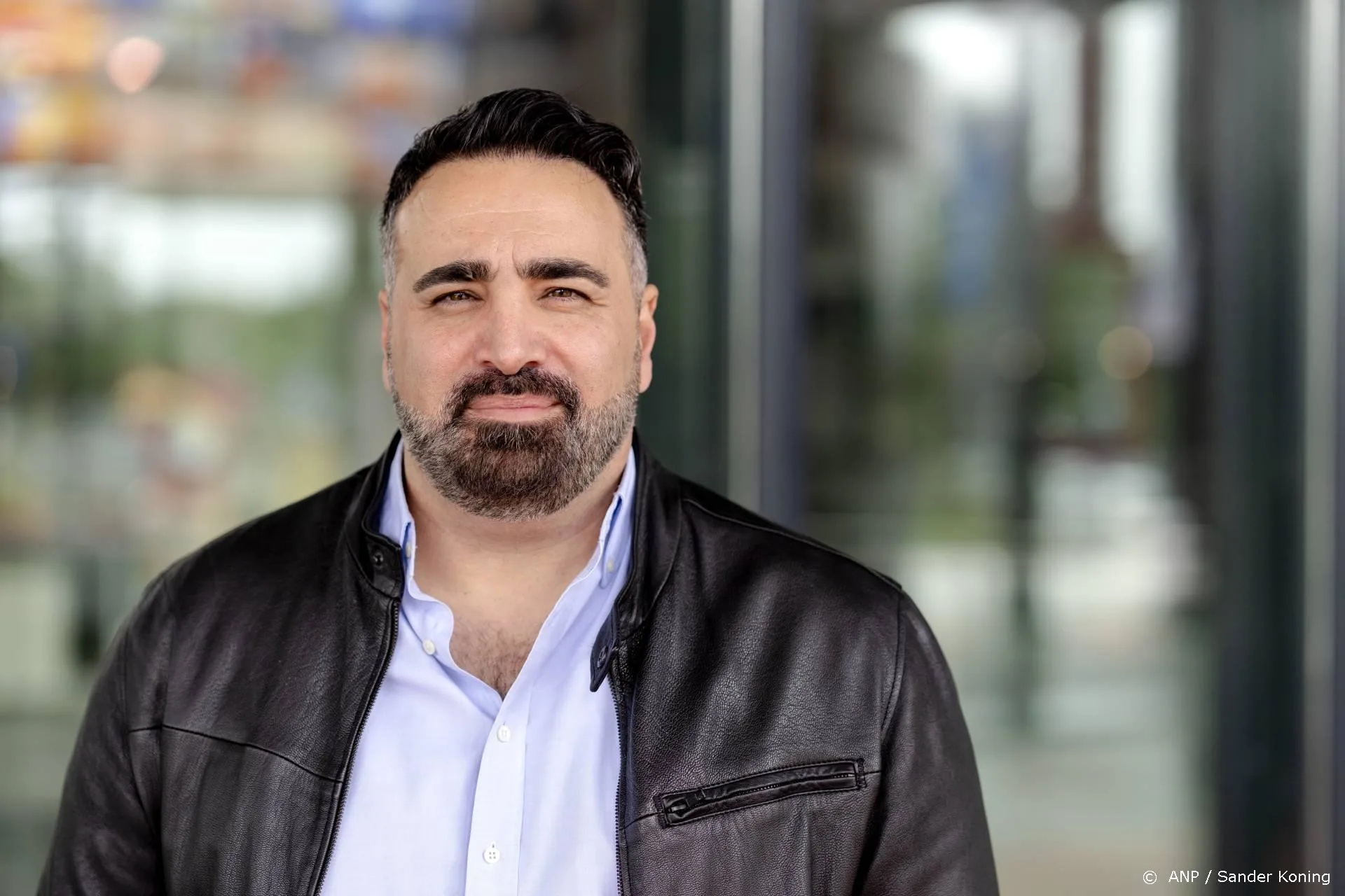 Sinan Can nam vork mee uit de keuken van Saddam Hoessein