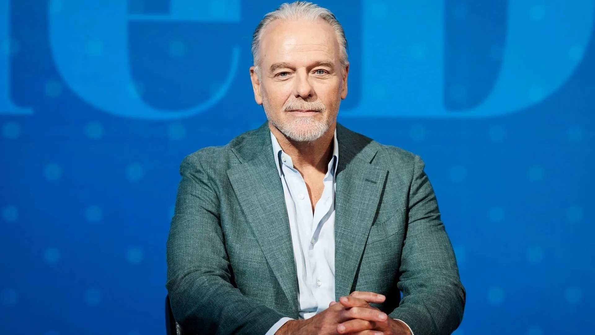 Zien: Wierd Duk loopt boos weg uit EO-programma: 'Ze liegt'