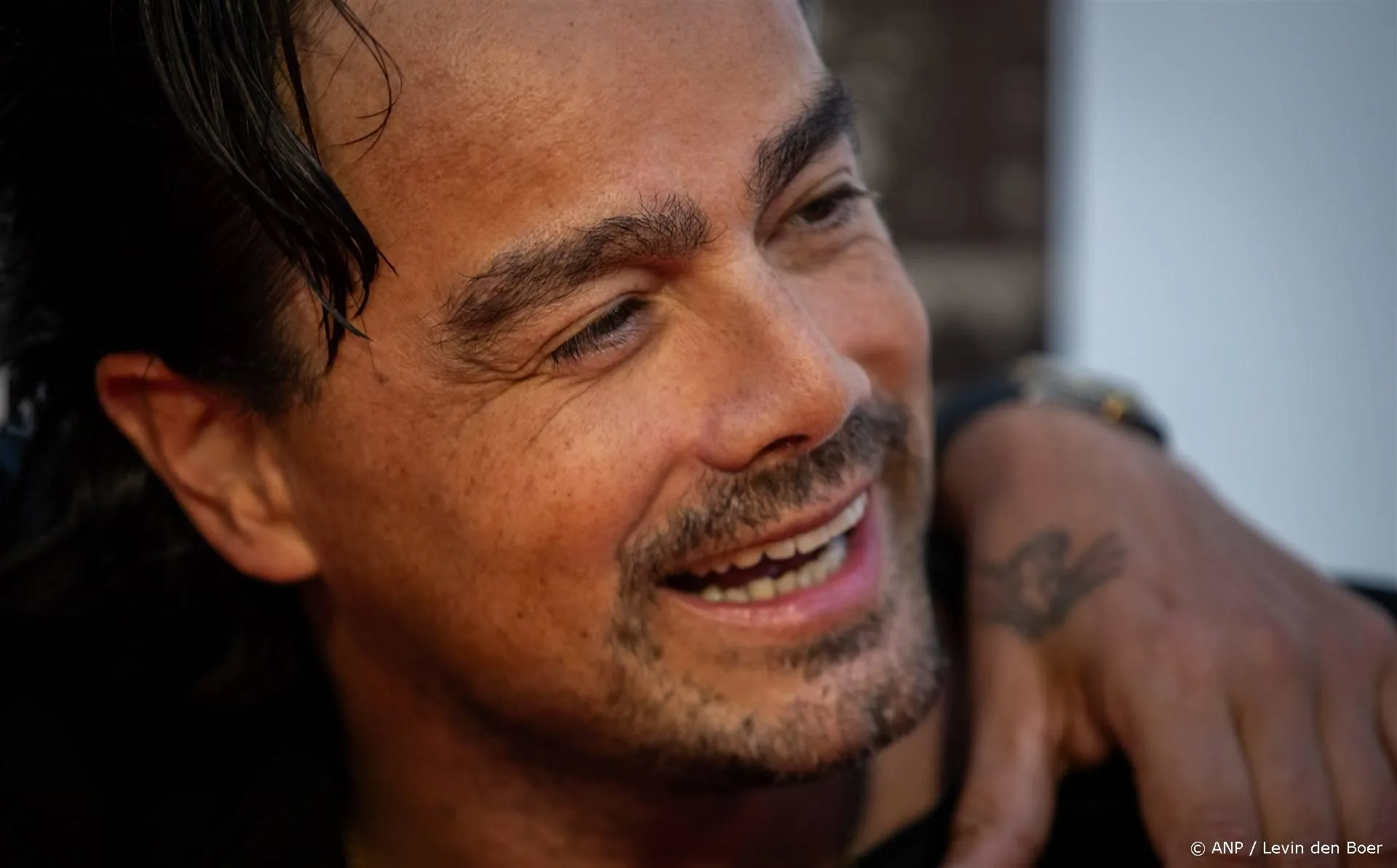 Dinand Woesthoff neemt rigoureus besluit 