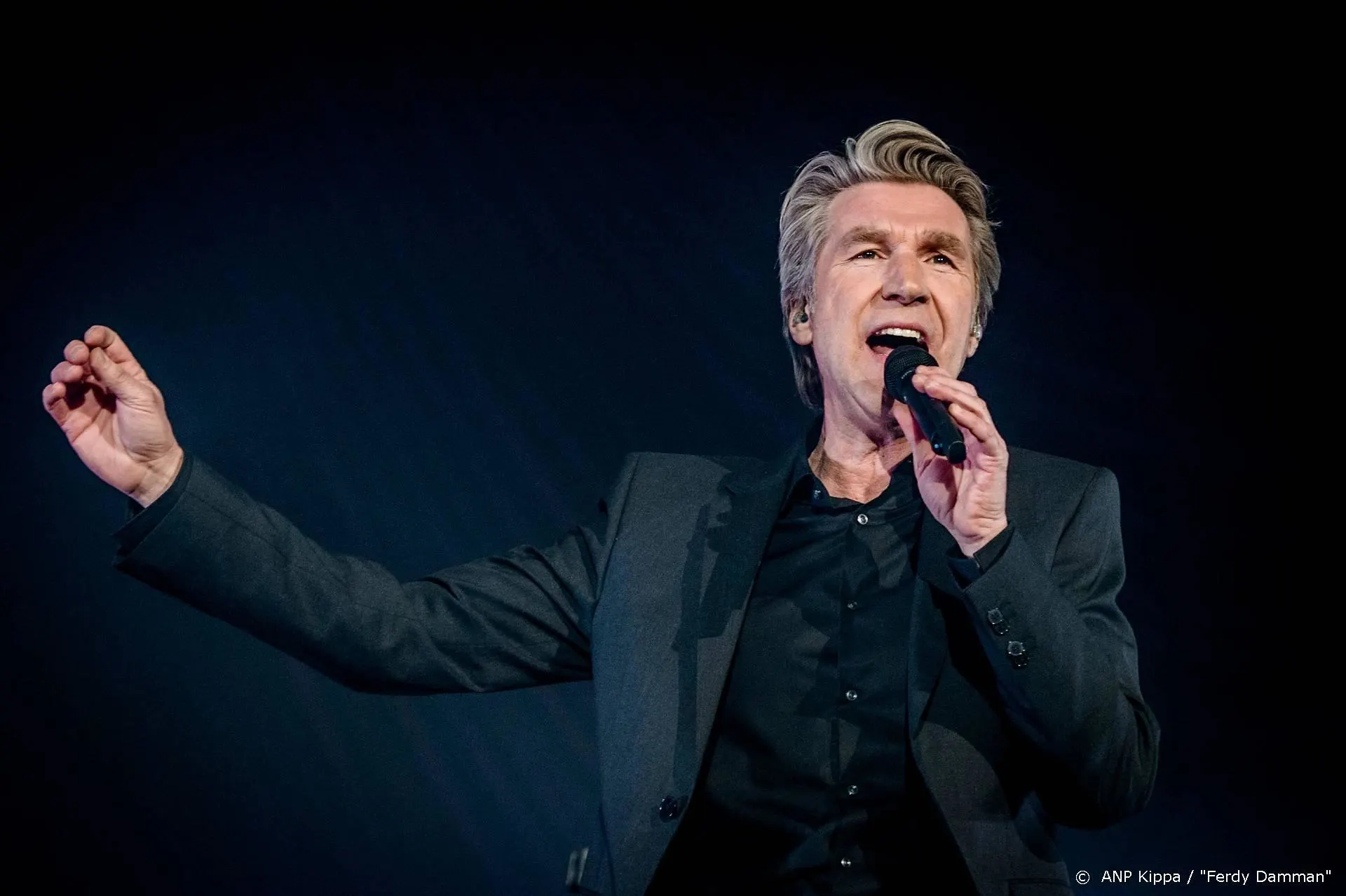 Frank Boeijen gaat intieme clubtour doen