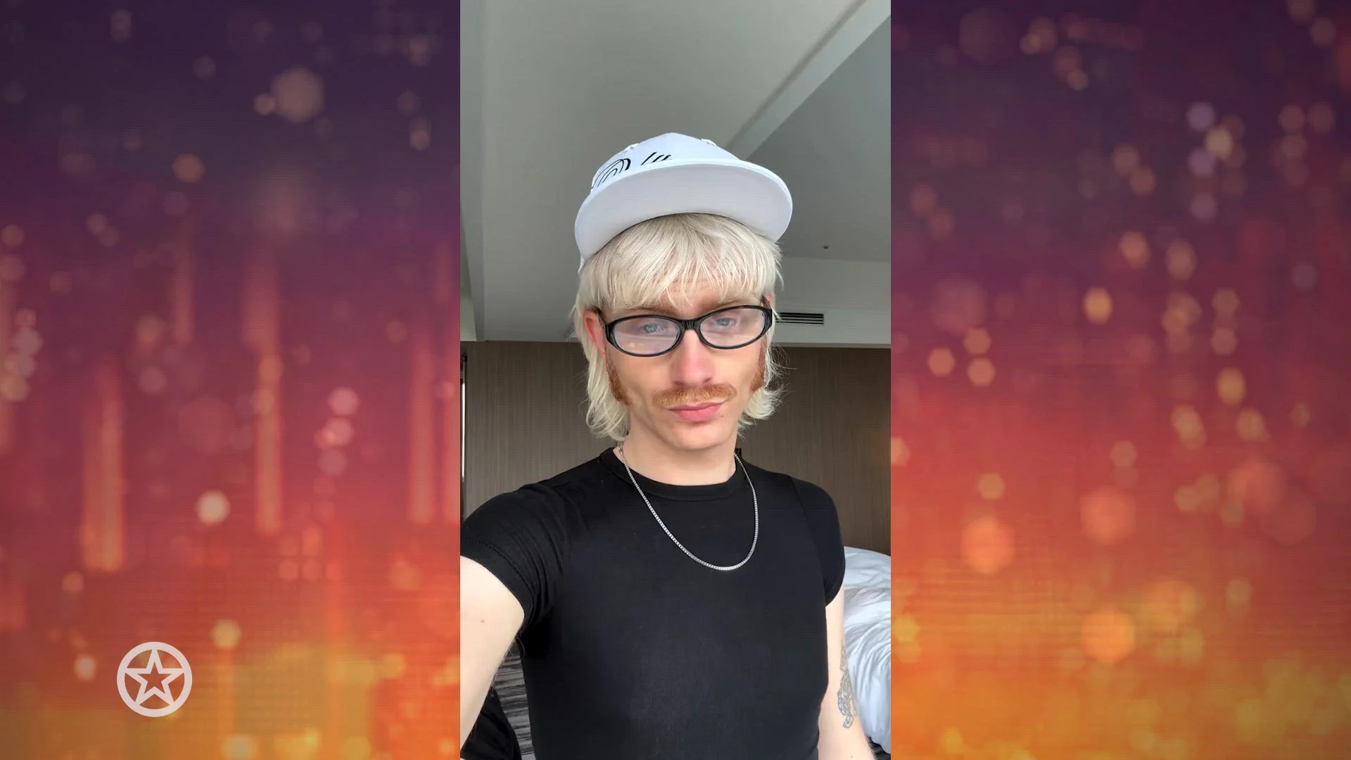 ZIEN: Joost Klein VERRAST met nieuwe look