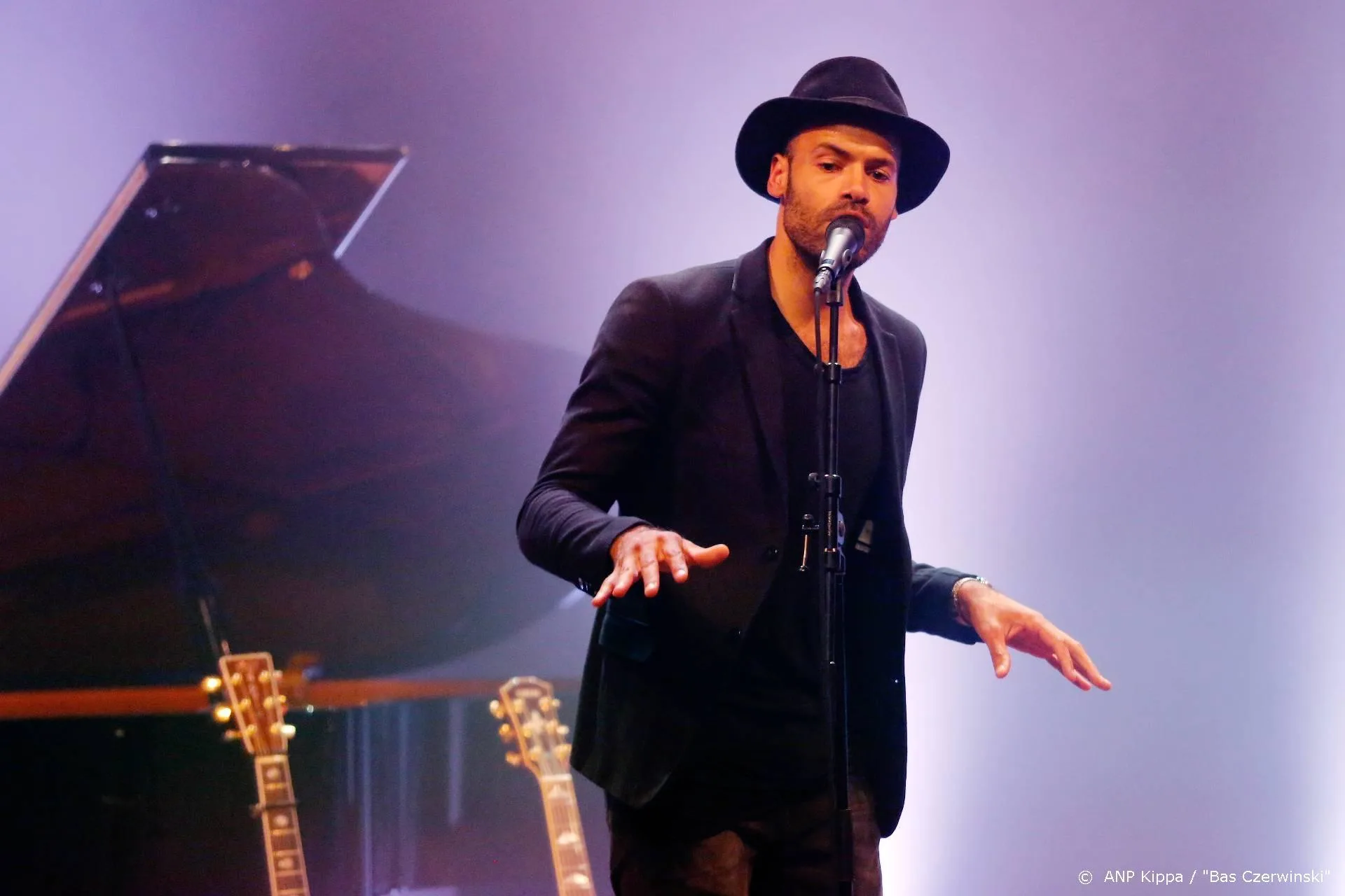 Alain Clark misschien op tournee in China