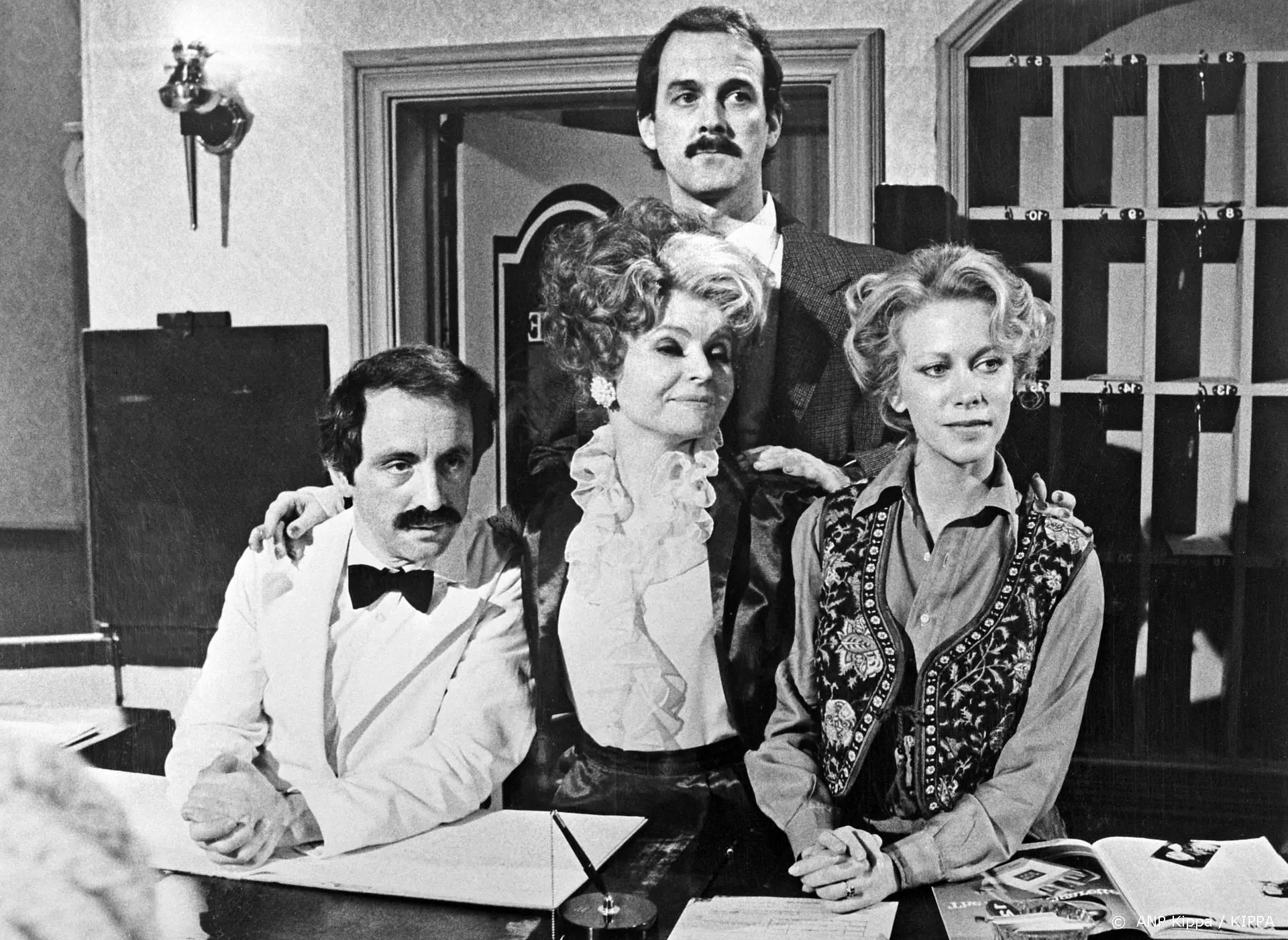 Don't mention the war uit Fawlty Towers komt in de Van Dale