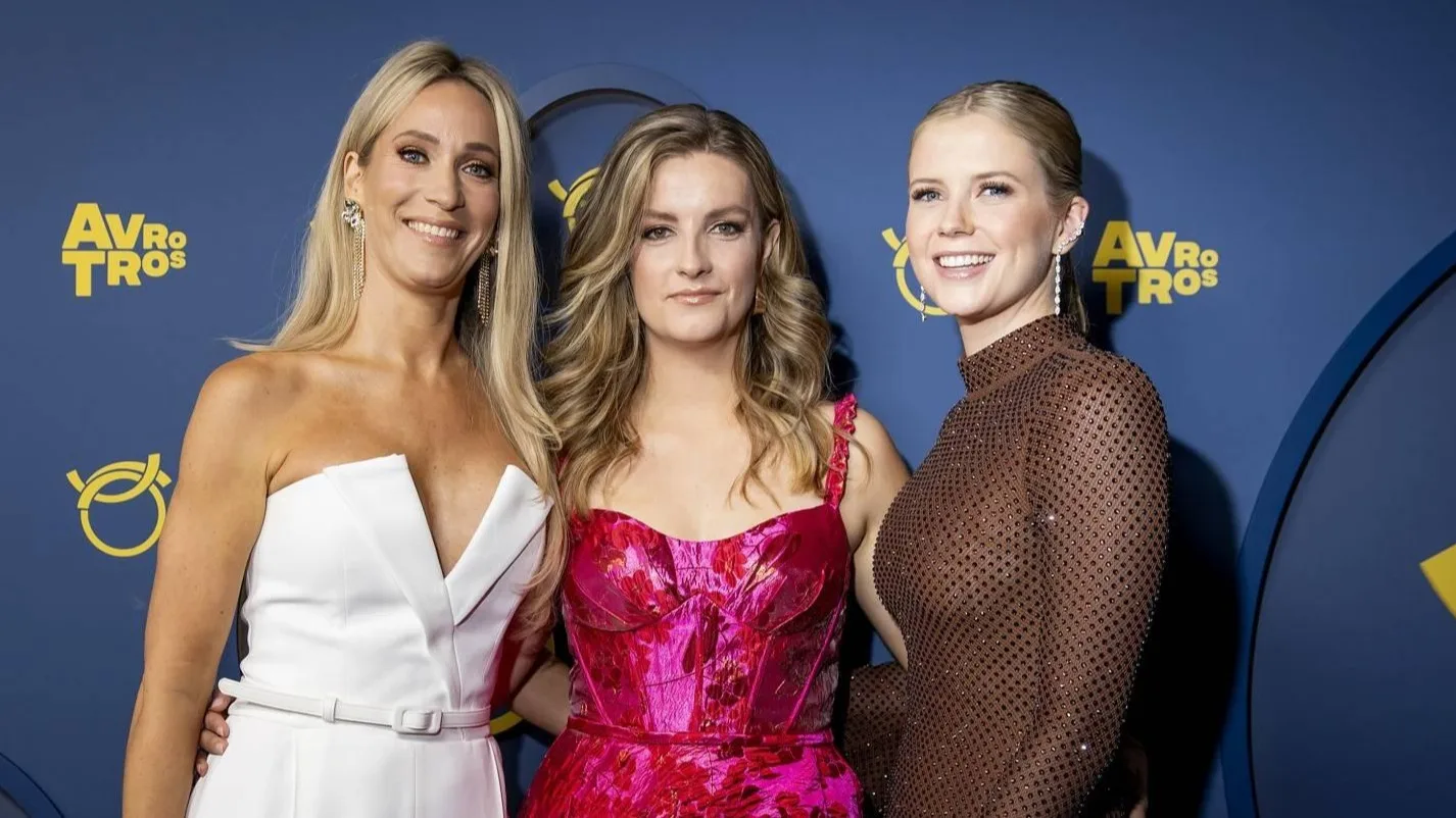 Hélène Hendriks, Noa Vahle en Merel Ek slaan handen ineen