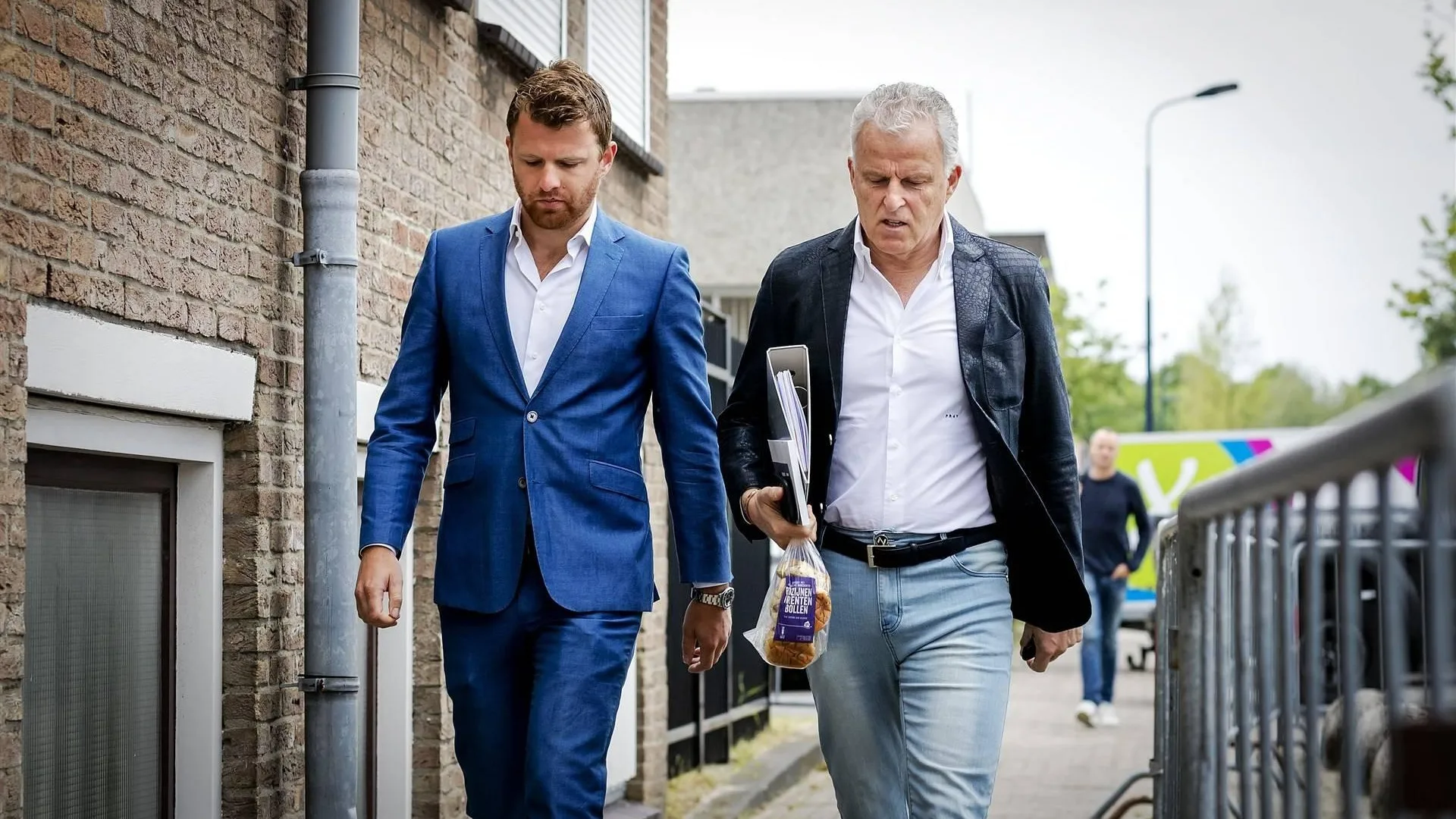 Royce de Vries reageert op jongste arrestatie in moordzaak van zijn vader 