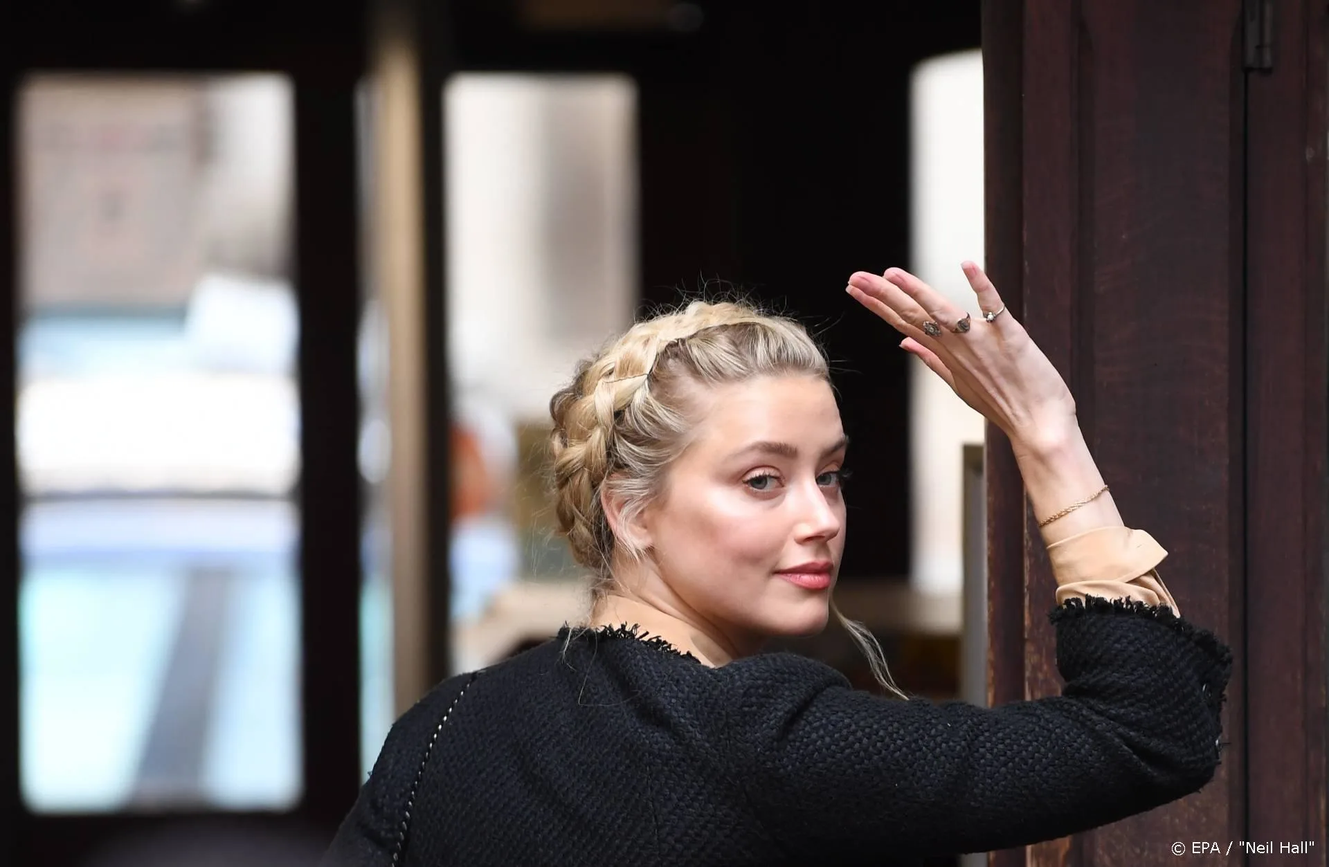 Amber Heard: Johnny bekogelde mij met flessen