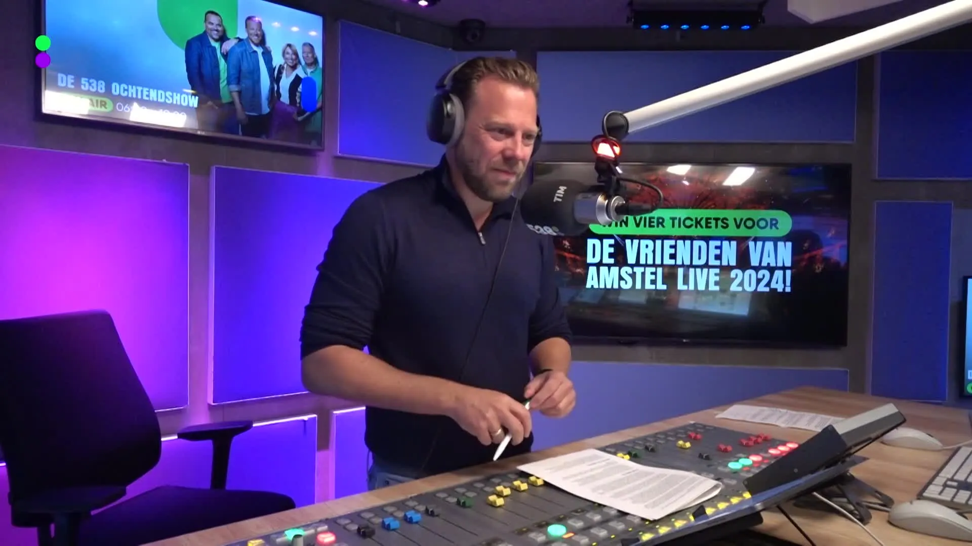 Heeft John Williams botox in zijn gezicht?!