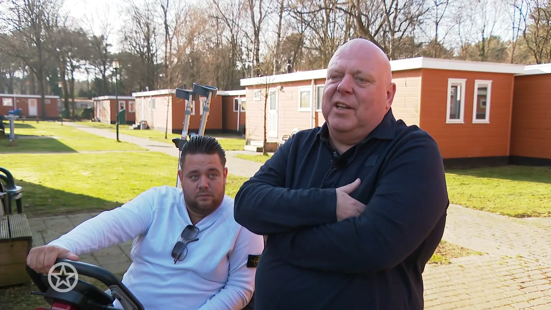 Peter ligt niet wakker van zoenfoto