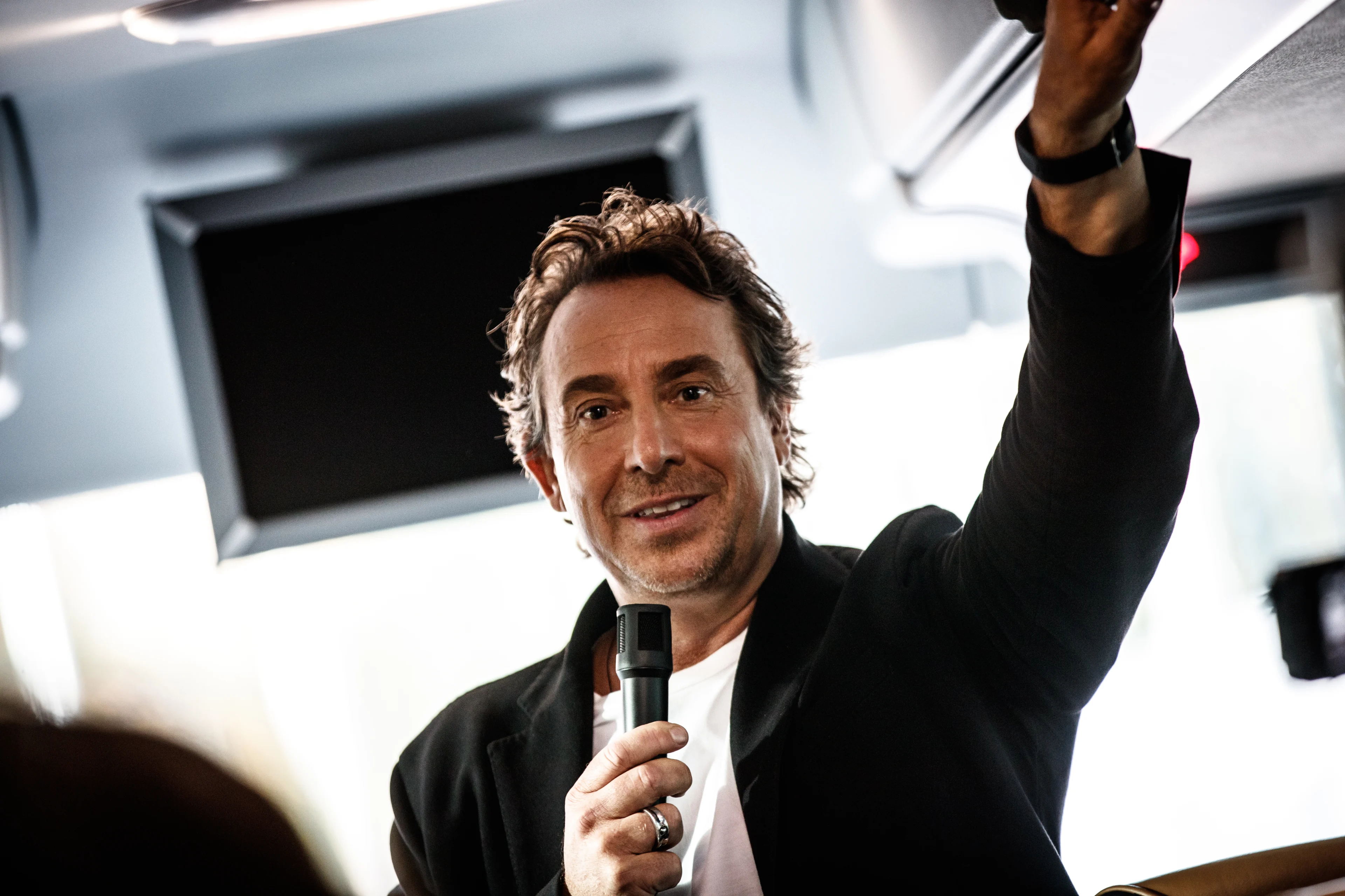 Zo klinkt Marco zijn 'dramatische' comebacksingle