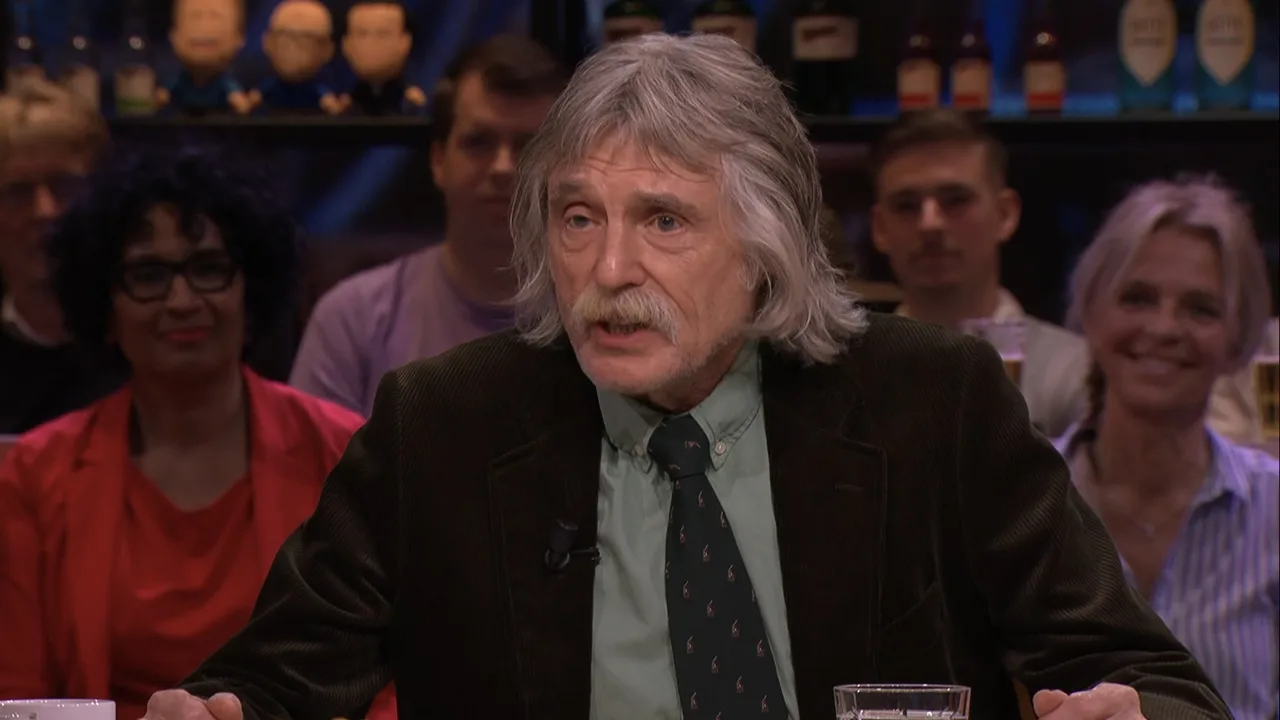 Johan hekelt Tweede Kamerlid: 'Vervelend irritant snotneusje!'