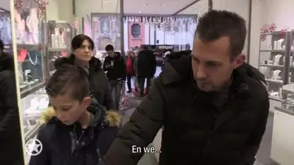 Huwelijksaanzoek in Steenrijk, Straatarm