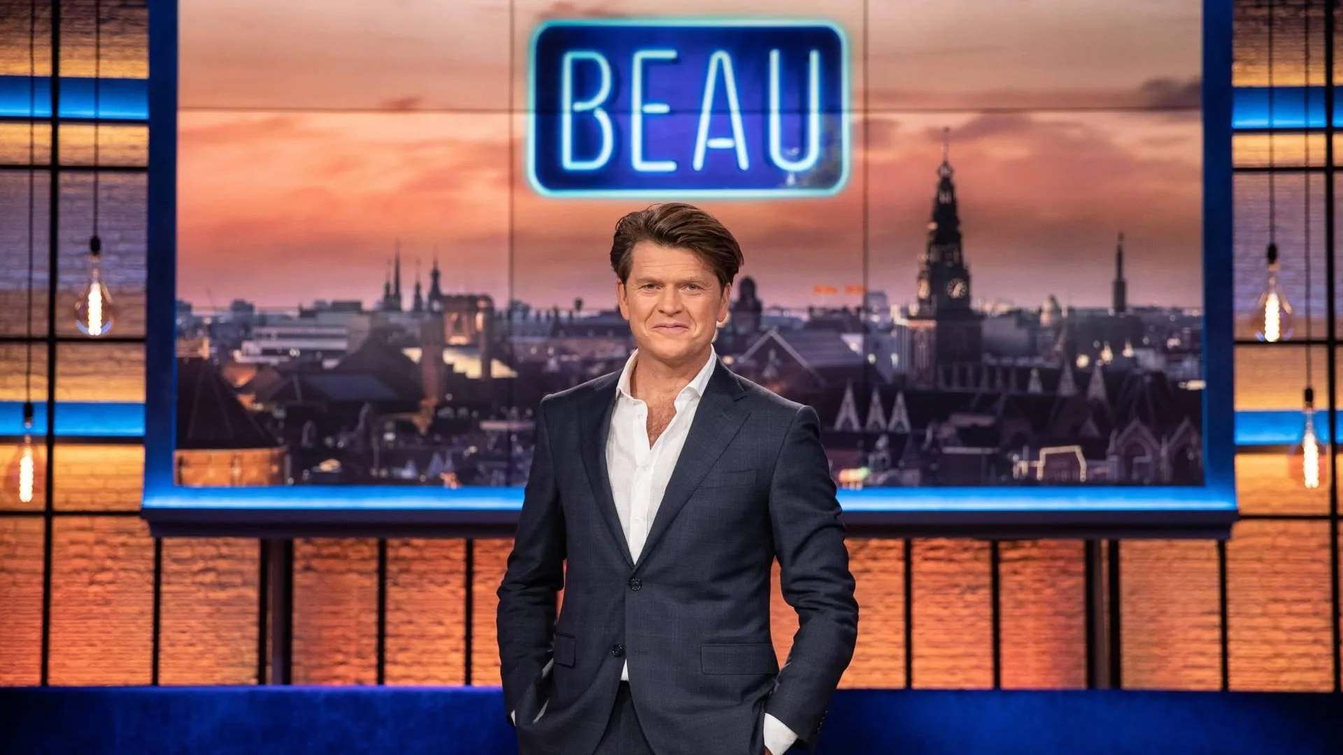 Kijkers gaan los op woedende Beau: 'Iedereen zijn kop houden!'