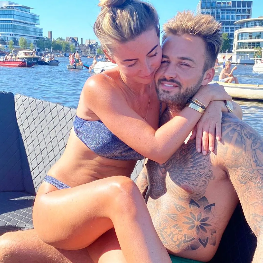 Verliefde Dave Roelvink weer samen met jeugdliefde