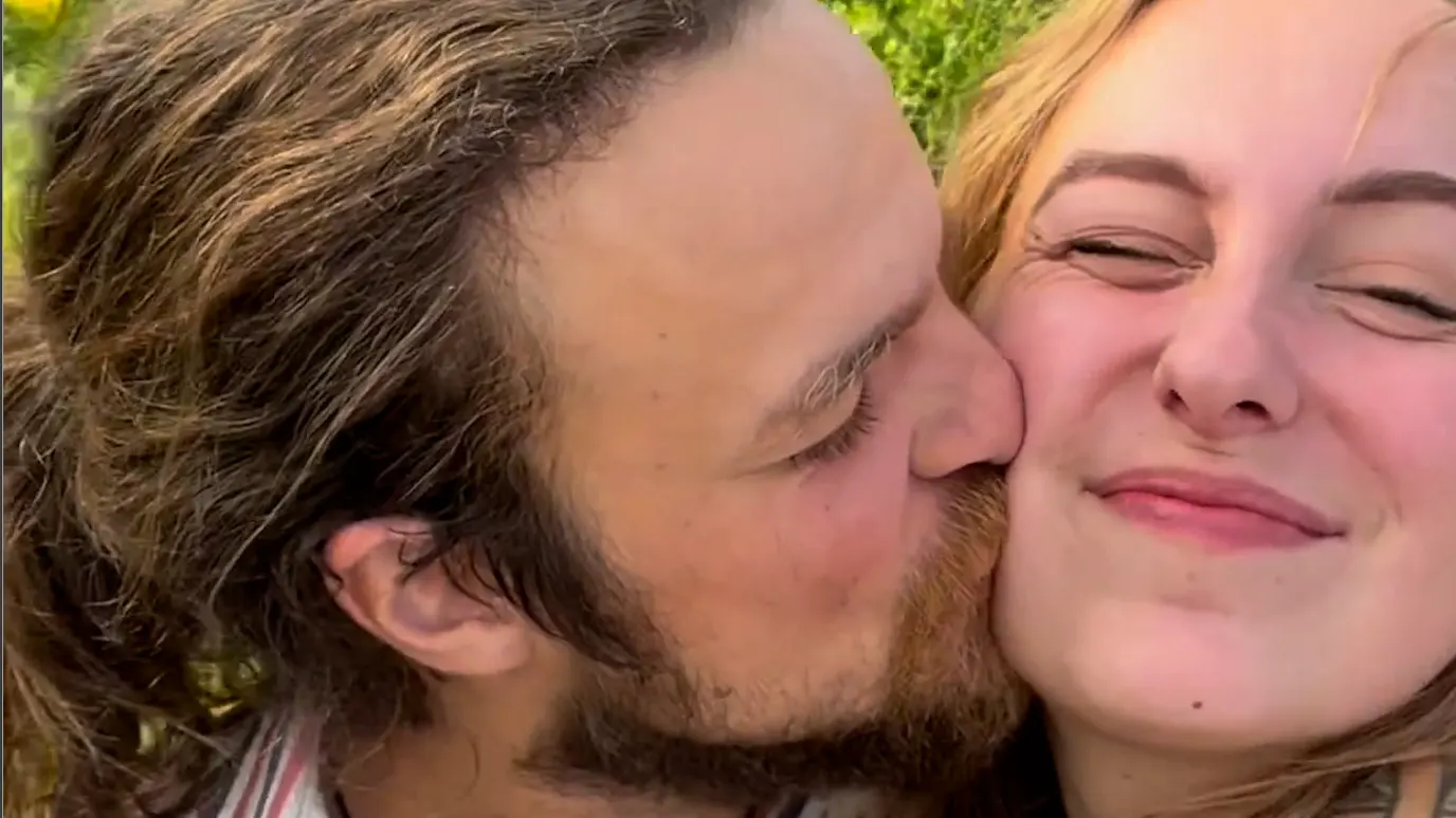 B&B Vol Liefde-Bram bevestigt relatie met Esra van Joy 