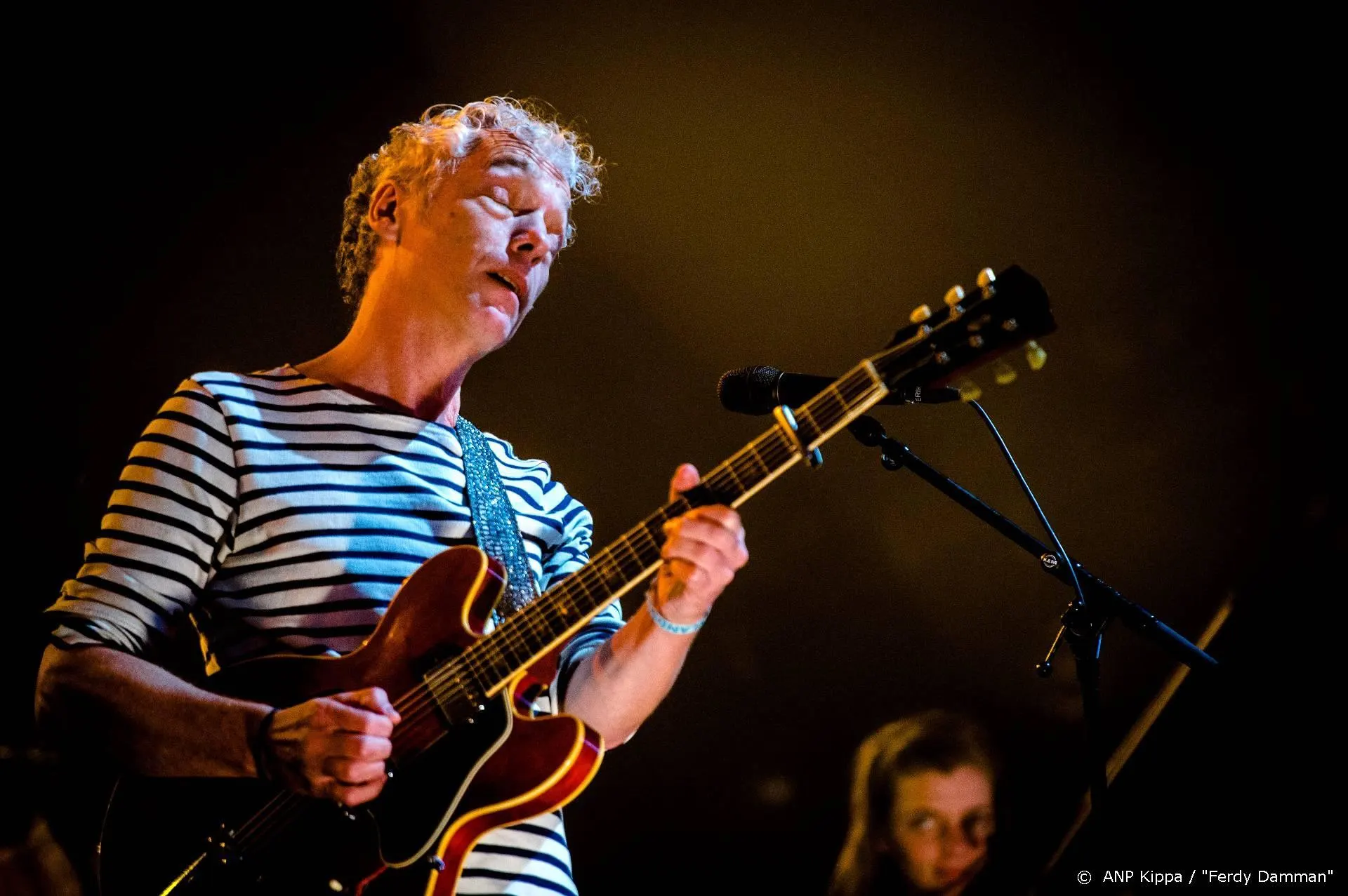 Nederlands Kamerkoor maakt virtuele opera met Spinvis