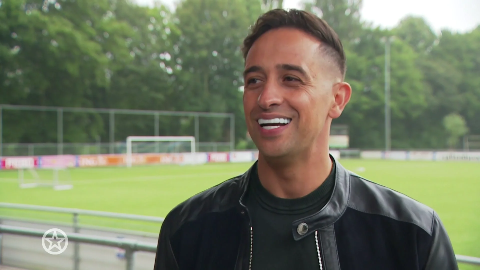 Rapper Yes-R gaat voor een carrièreswitch